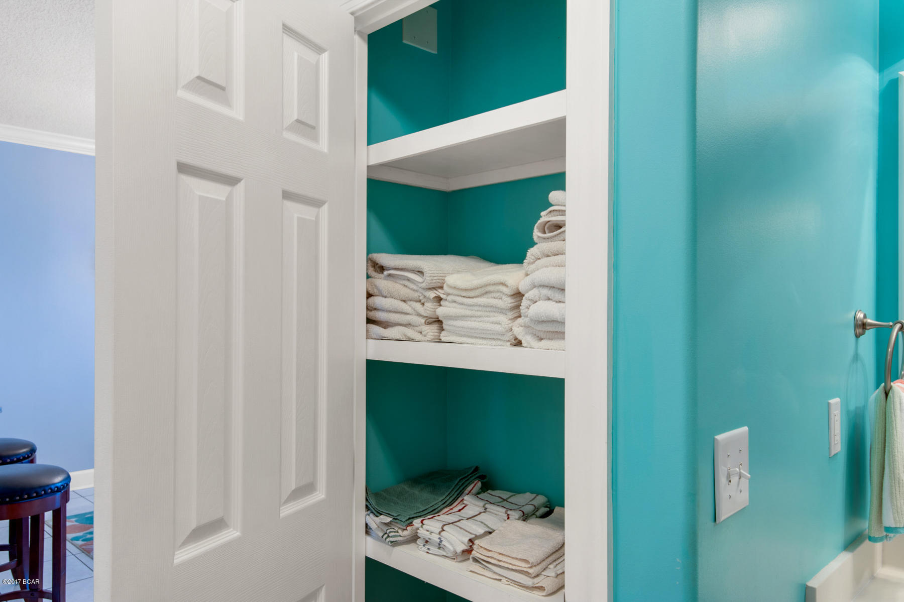 Tropic Winds - Residential