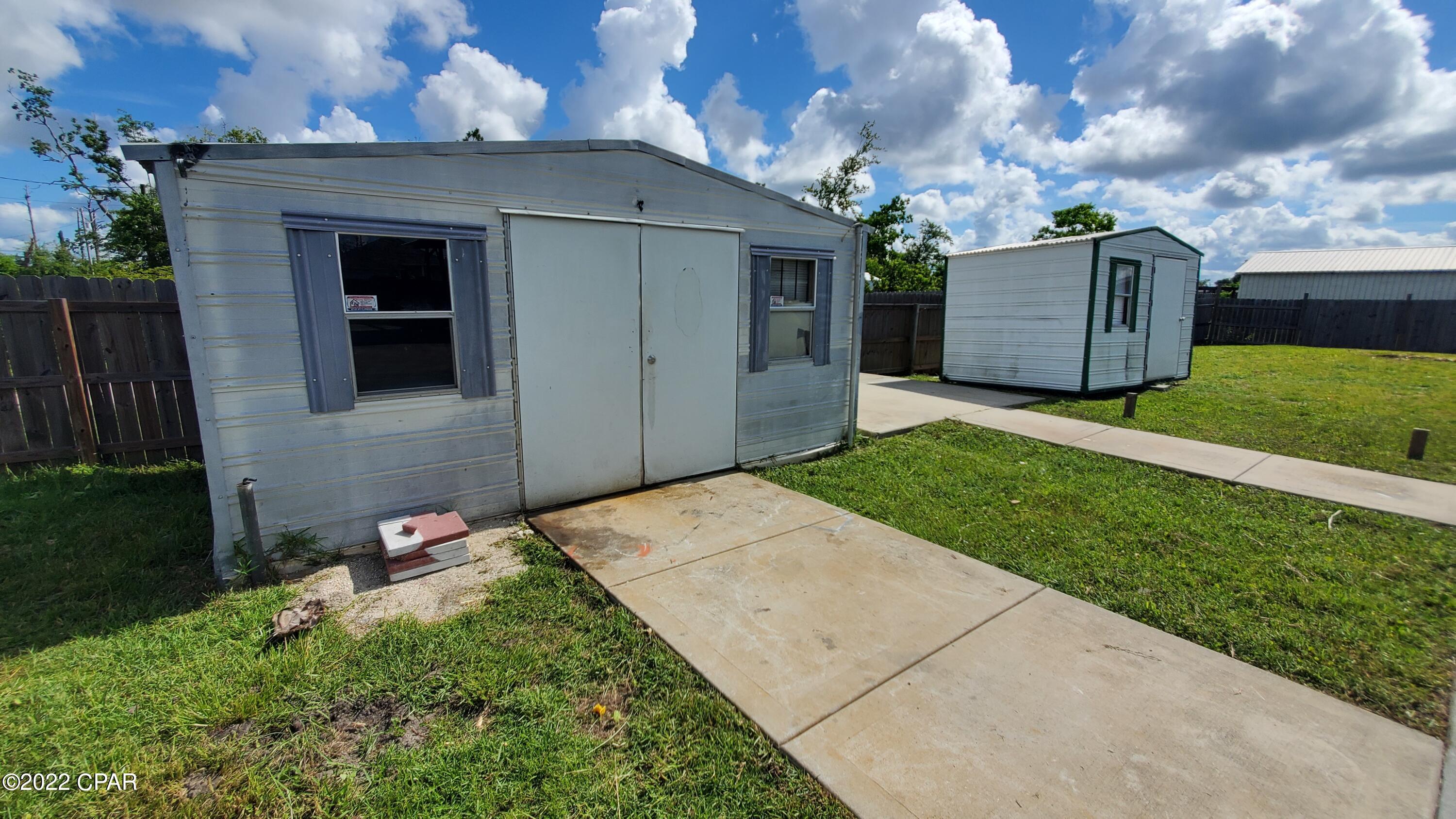 [No Recorded Subdiv] - Residential Lease