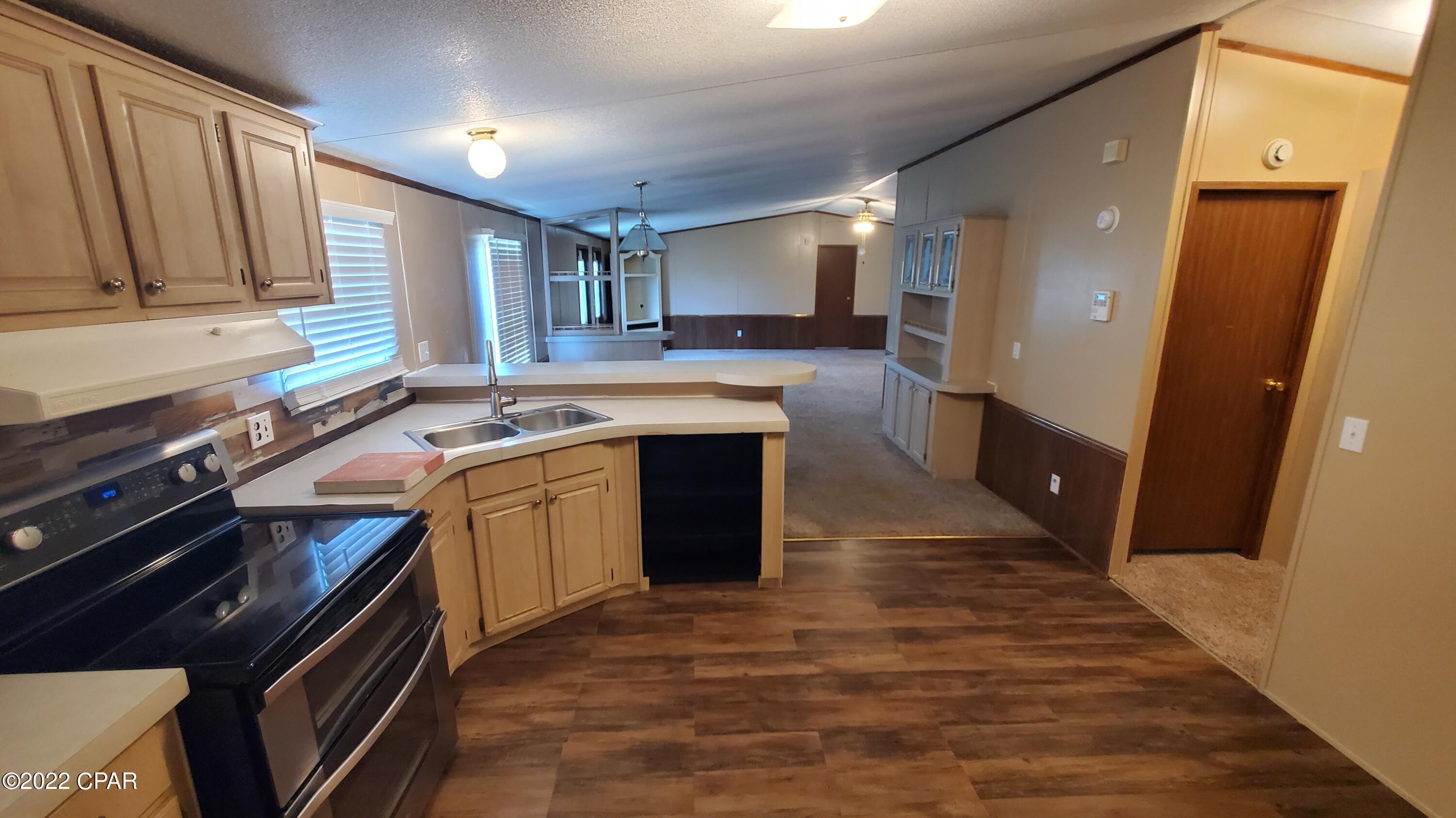 [No Recorded Subdiv] - Residential Lease