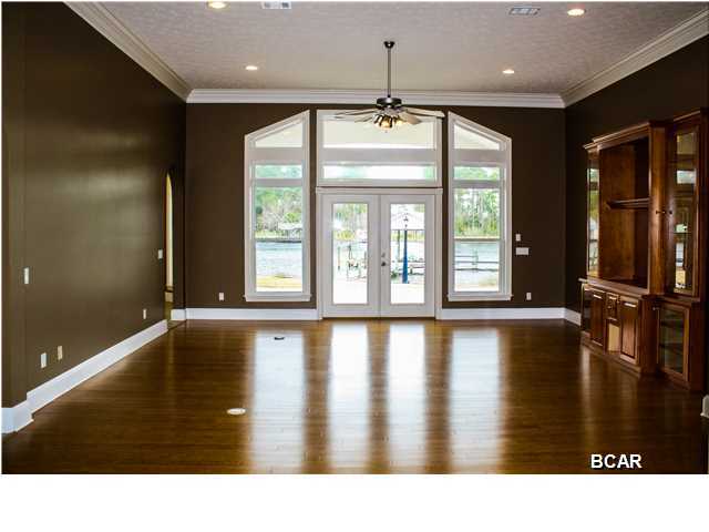 Shoreline Estates - Residential