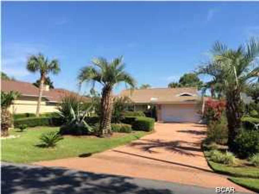 Great canal front home in Bay Point. This home features an large living room with fire place and connecting Florida room leading out to a large open patio and canal with boat access. This home also features a kitchen/dining room combo with granite counter tops, and stainless steel appliances.