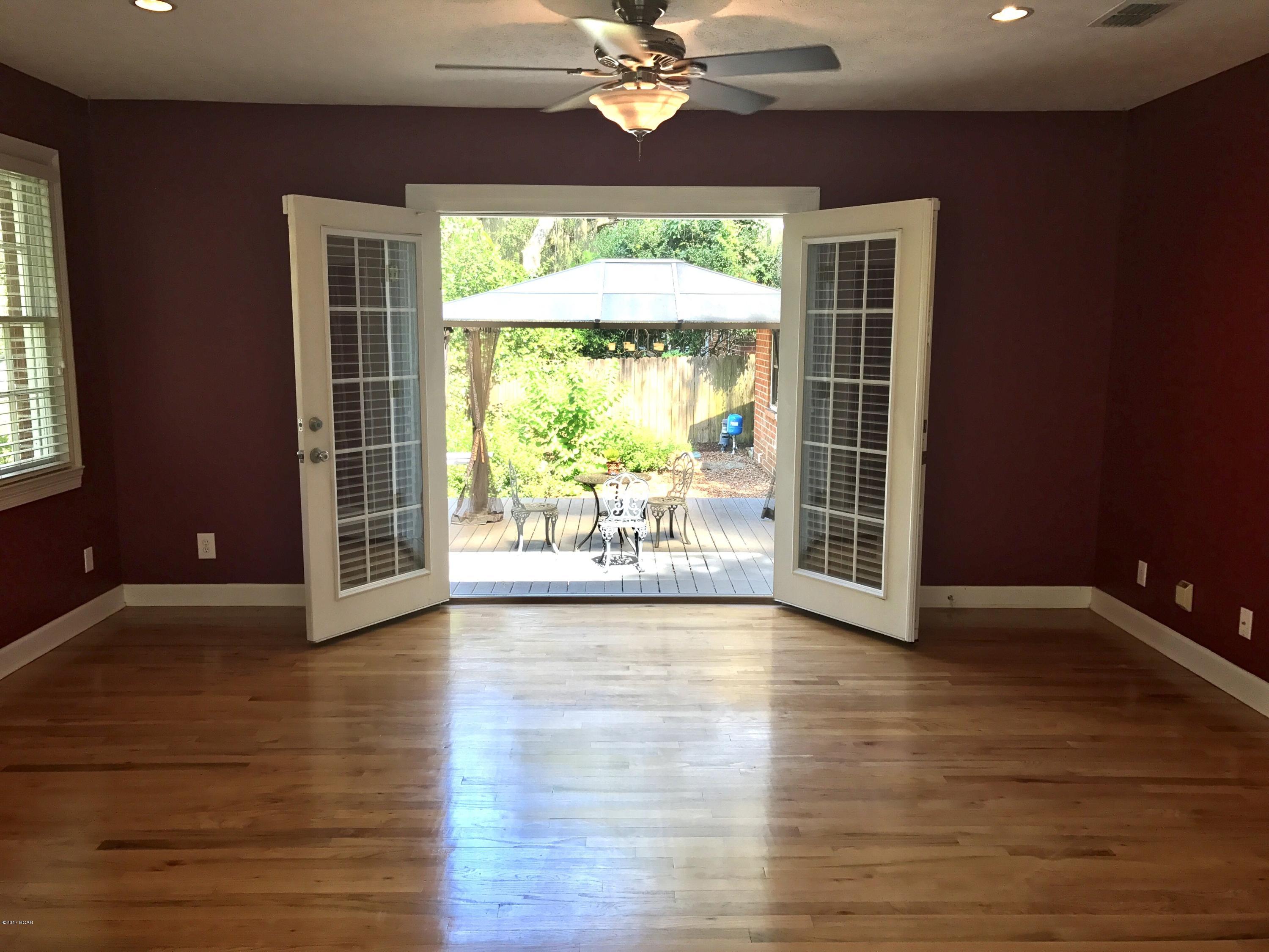 Cove Terrace 2nd Add - Residential