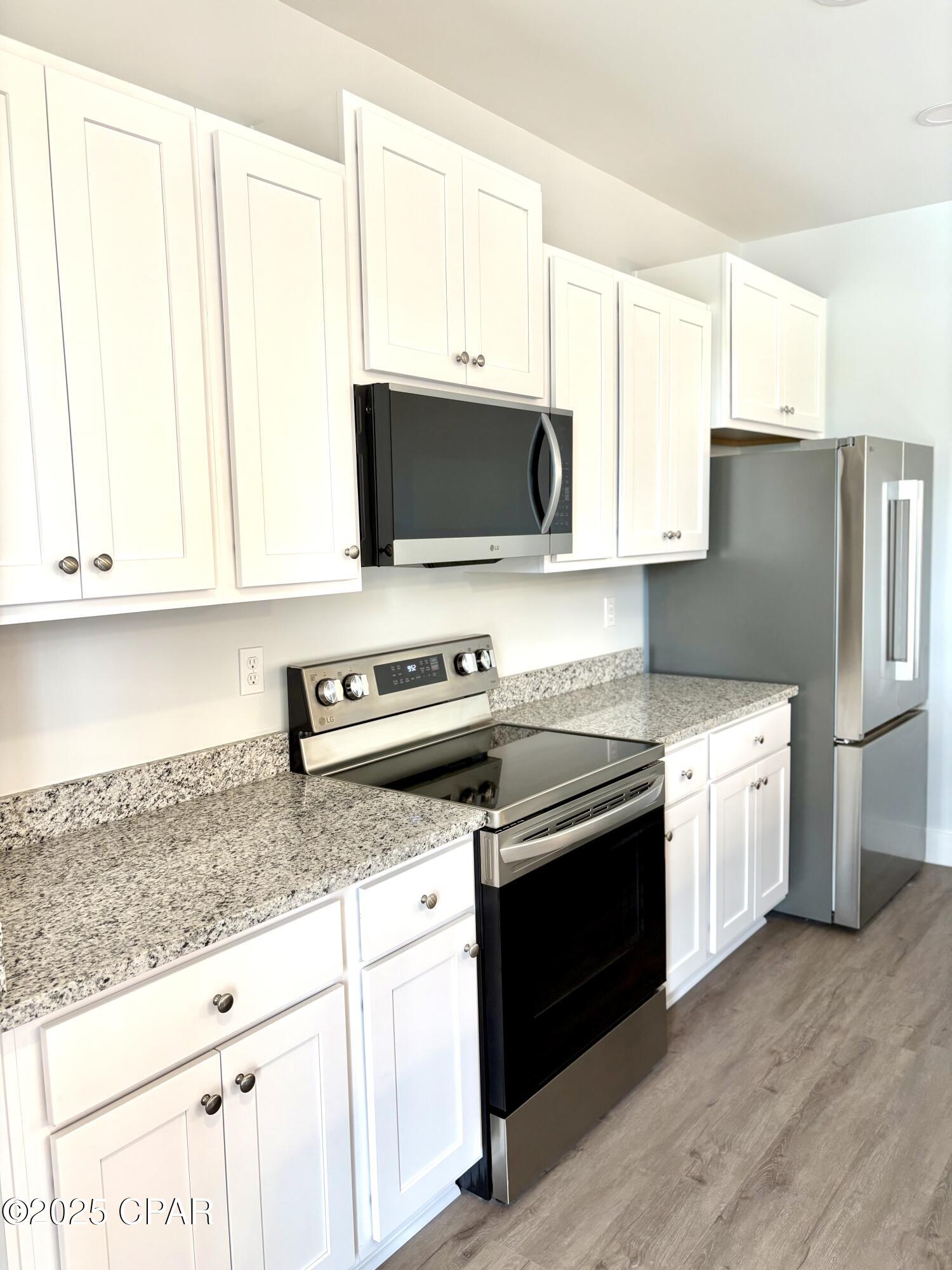 [No Recorded Subdiv] - Residential Lease