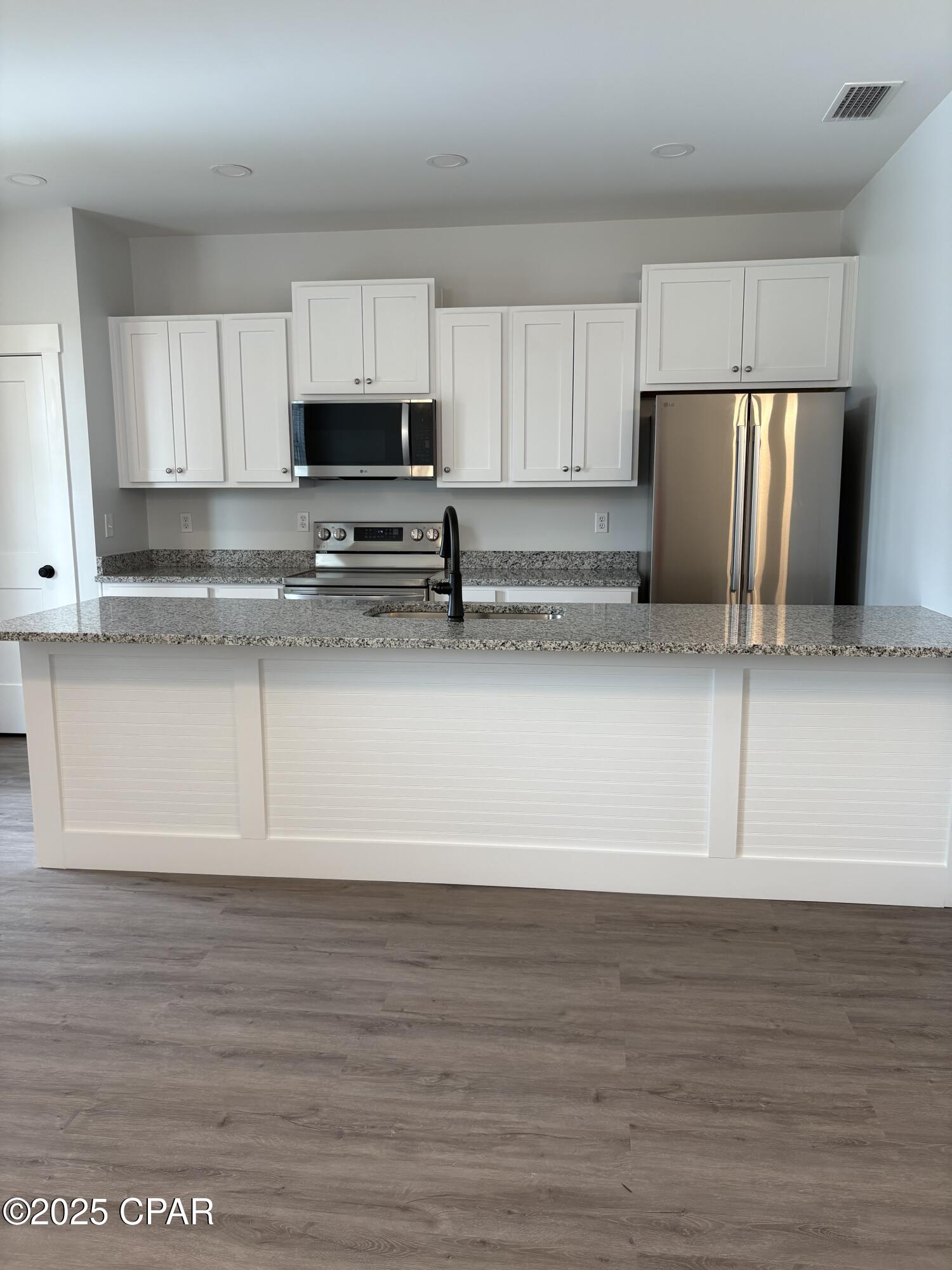 [No Recorded Subdiv] - Residential Lease