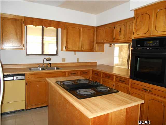 Baywood Shores Est Unit 7 - Residential