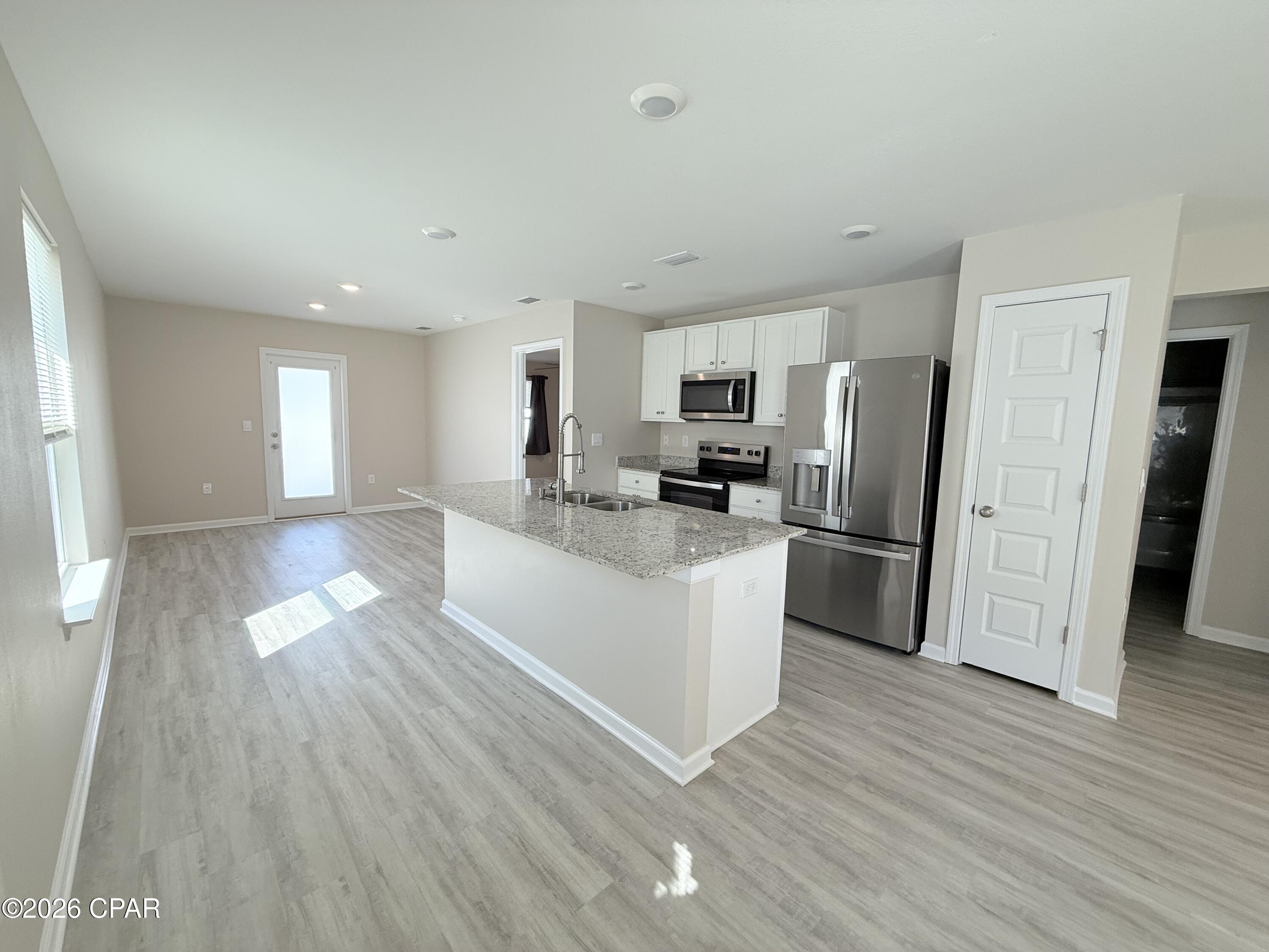 [No Recorded Subdiv] - Residential Lease