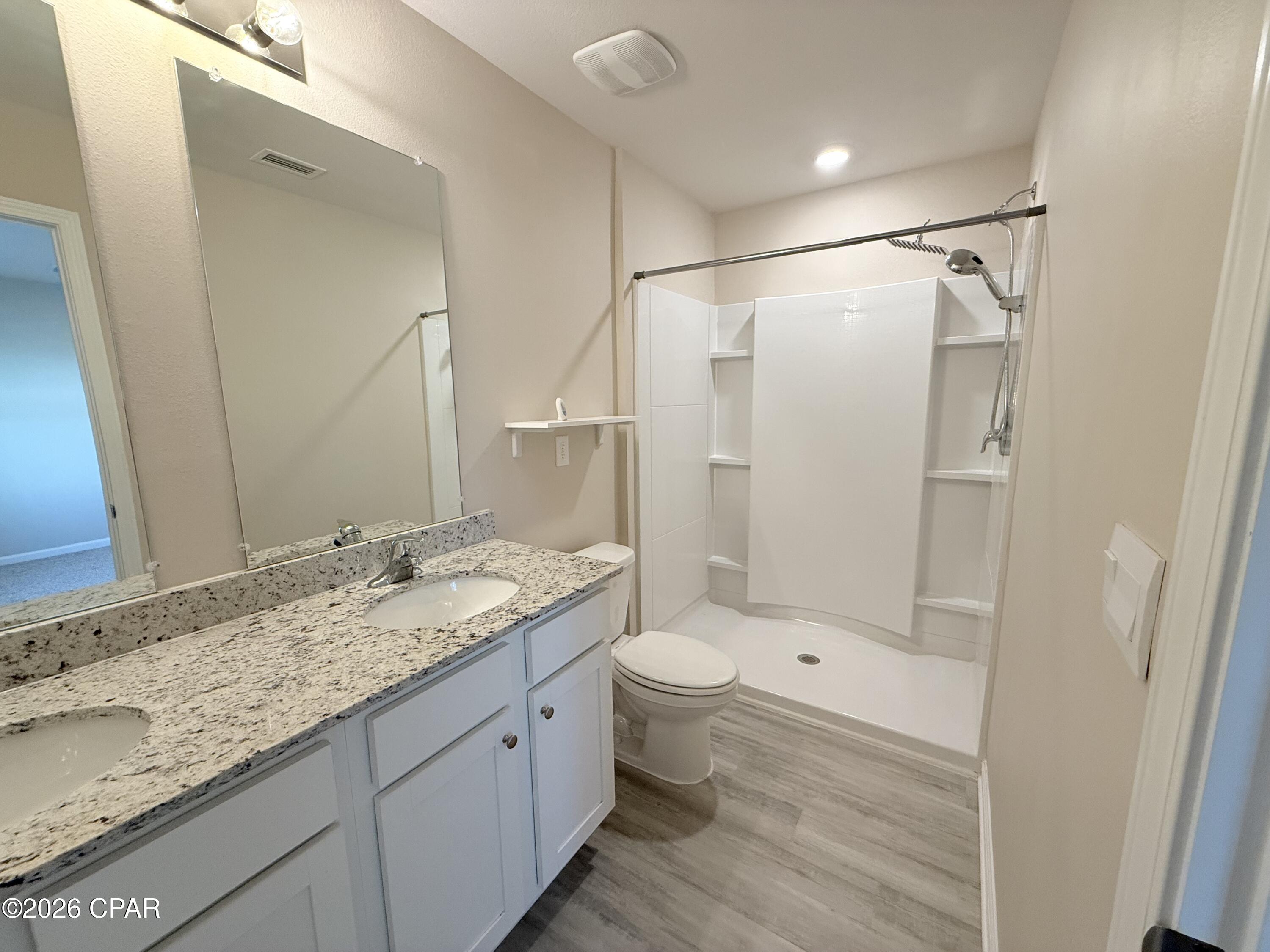 [No Recorded Subdiv] - Residential Lease