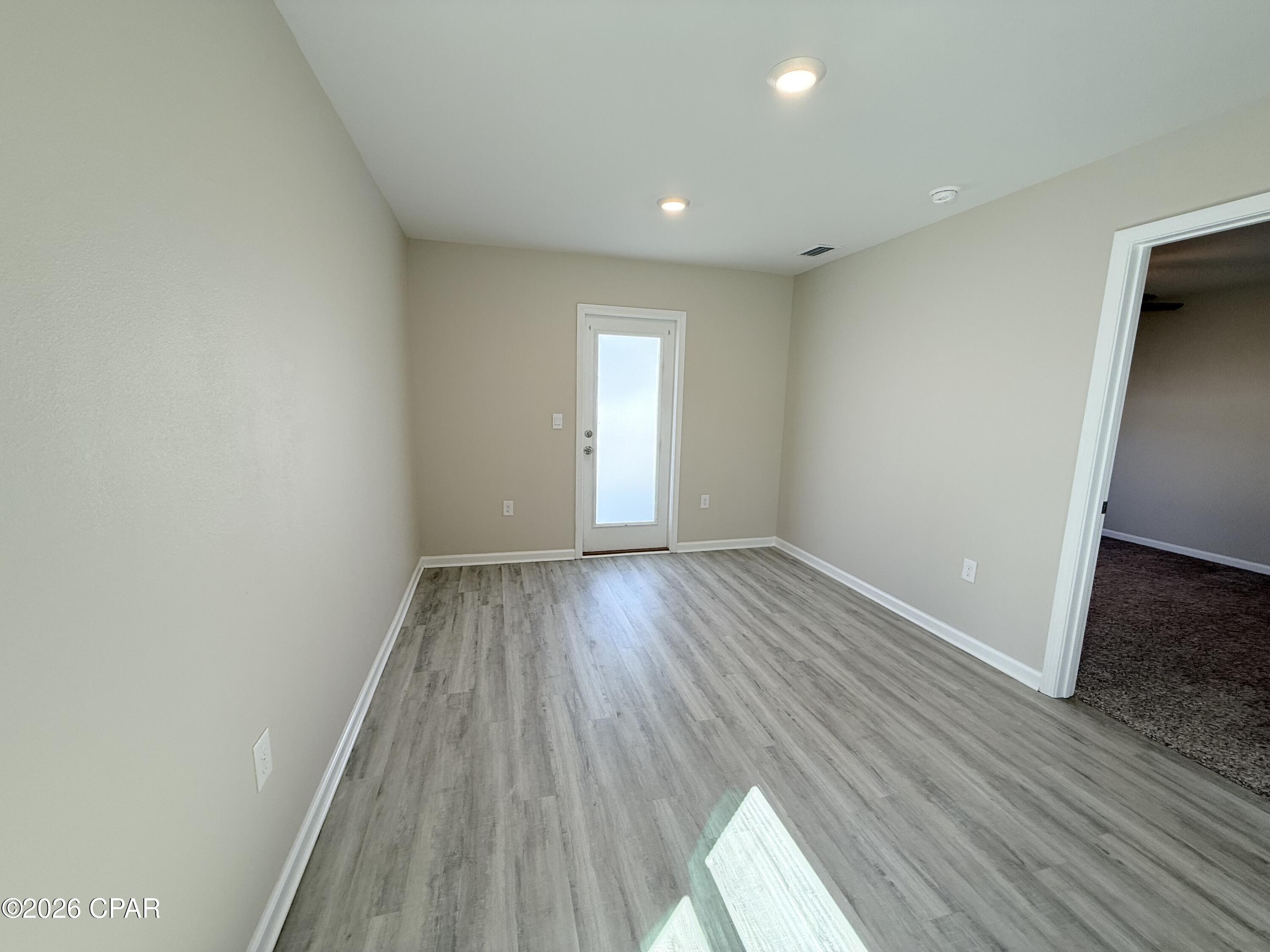 [No Recorded Subdiv] - Residential Lease