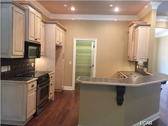 Queensberry Ltd At Bay Point - Residential