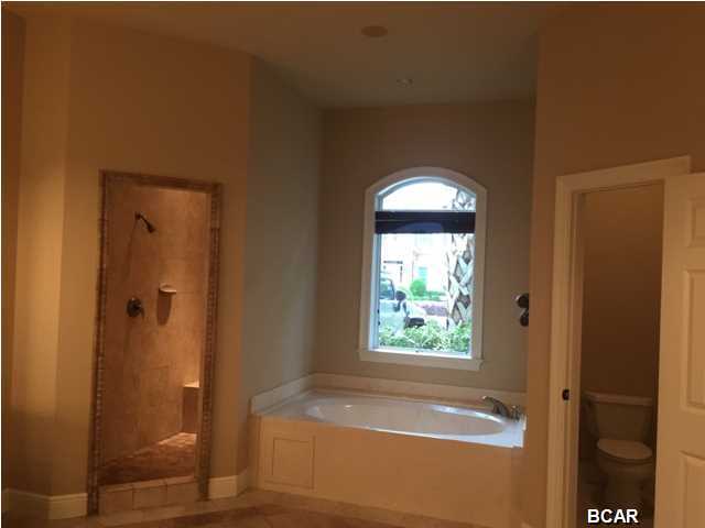 Queensberry Ltd At Bay Point - Residential