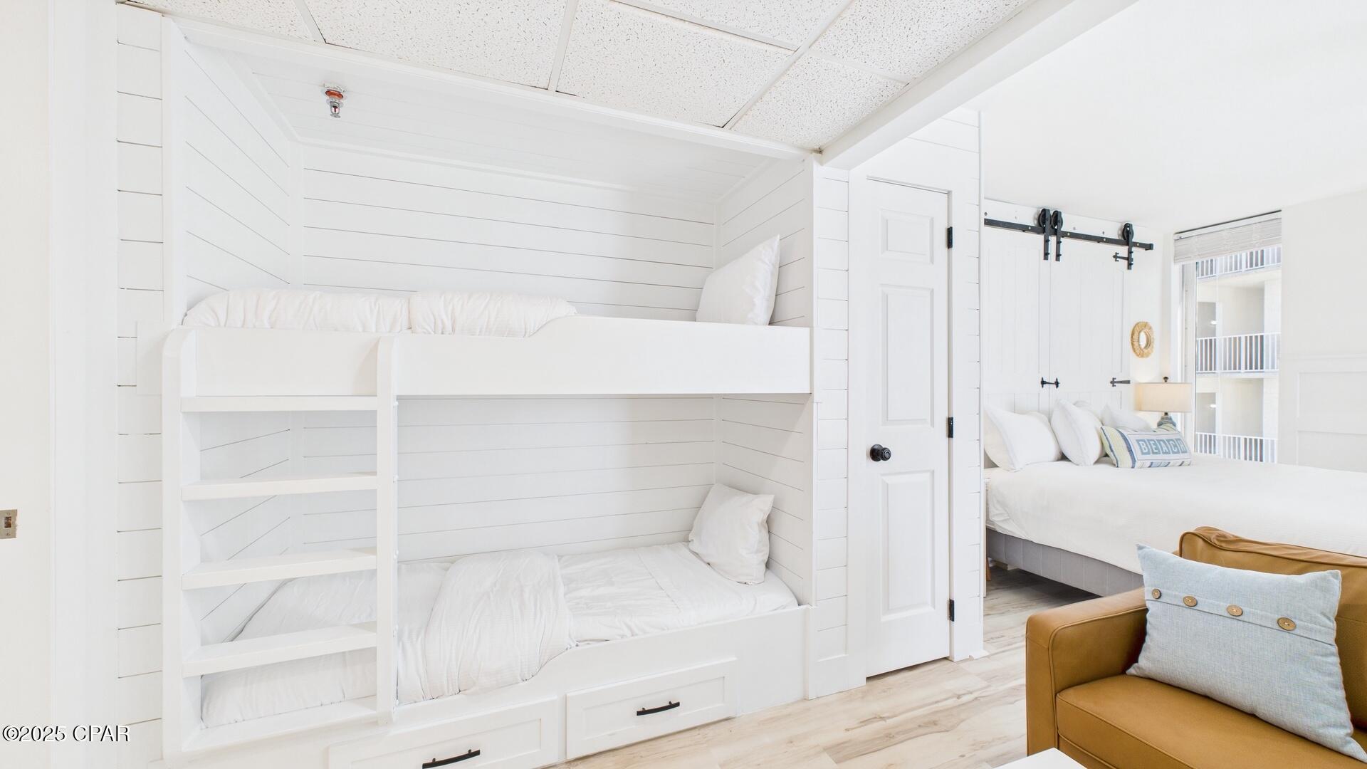 Long Beach Towers I - Residential