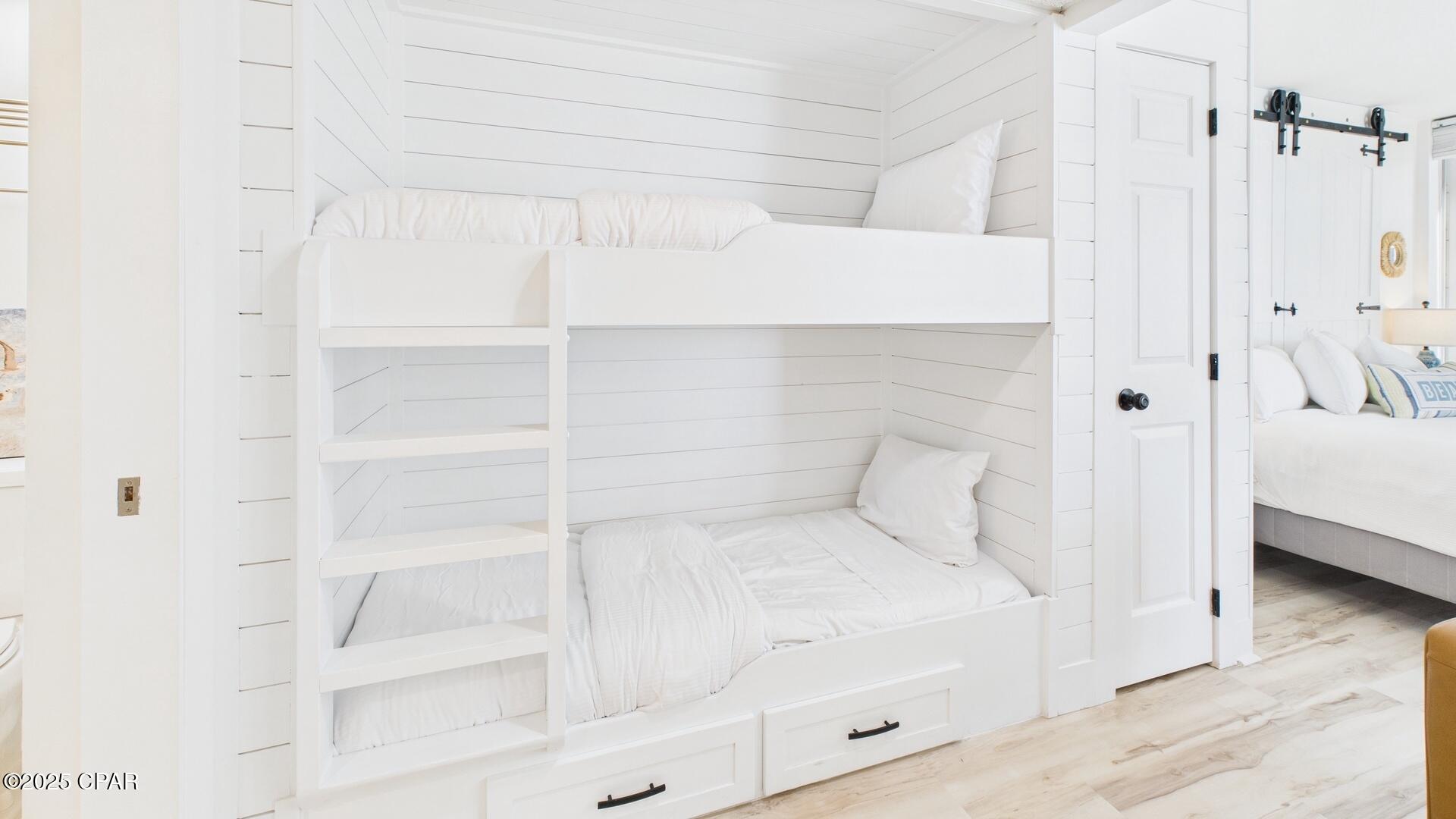 Long Beach Towers I - Residential