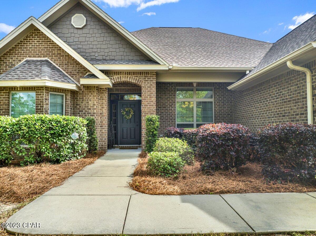 Lake Merial - Residential