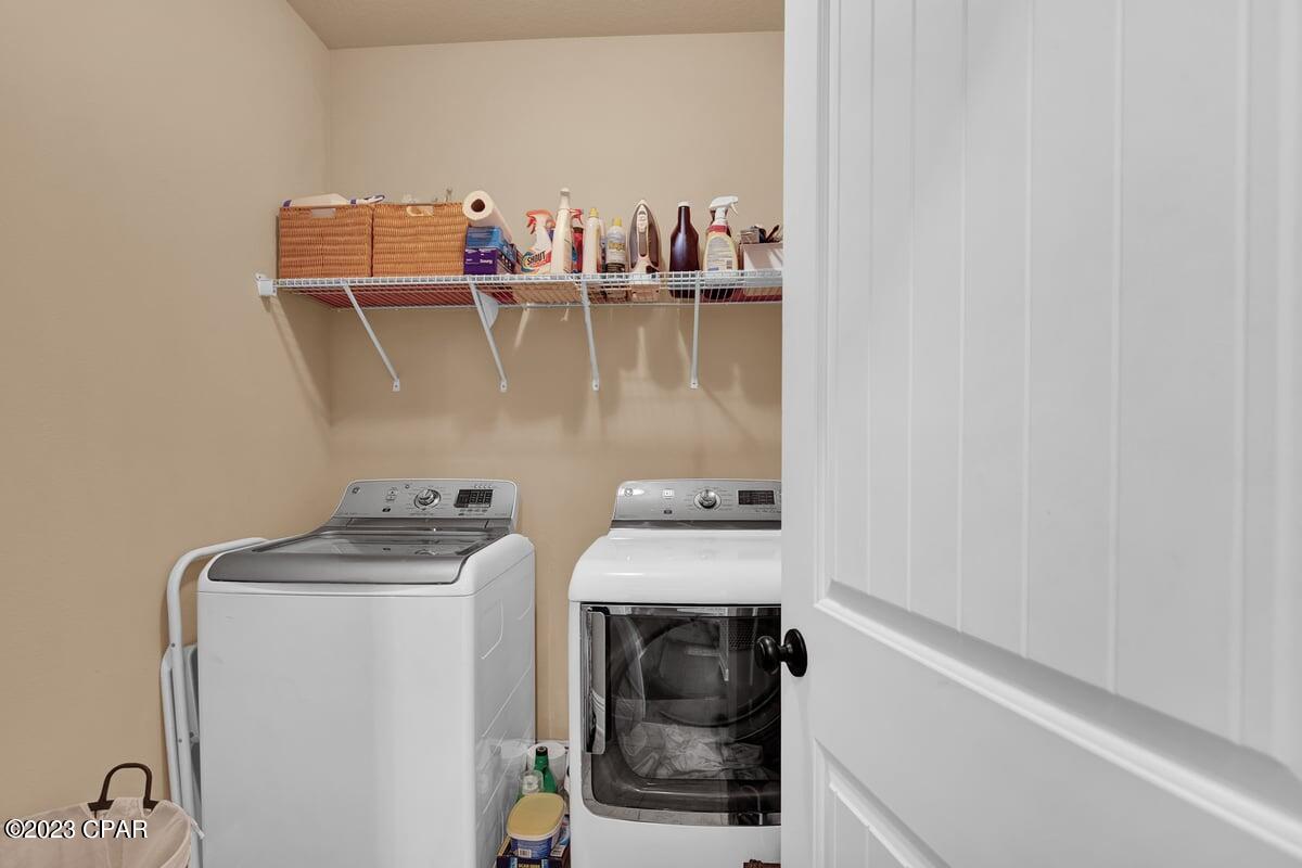 Lake Merial - Residential