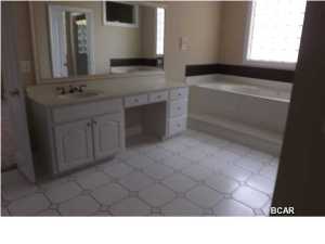 Legend Lakes - Residential