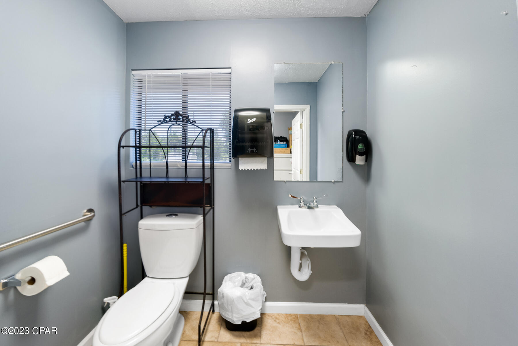 Gulf Highlands Beach Resort - Commercial Lease