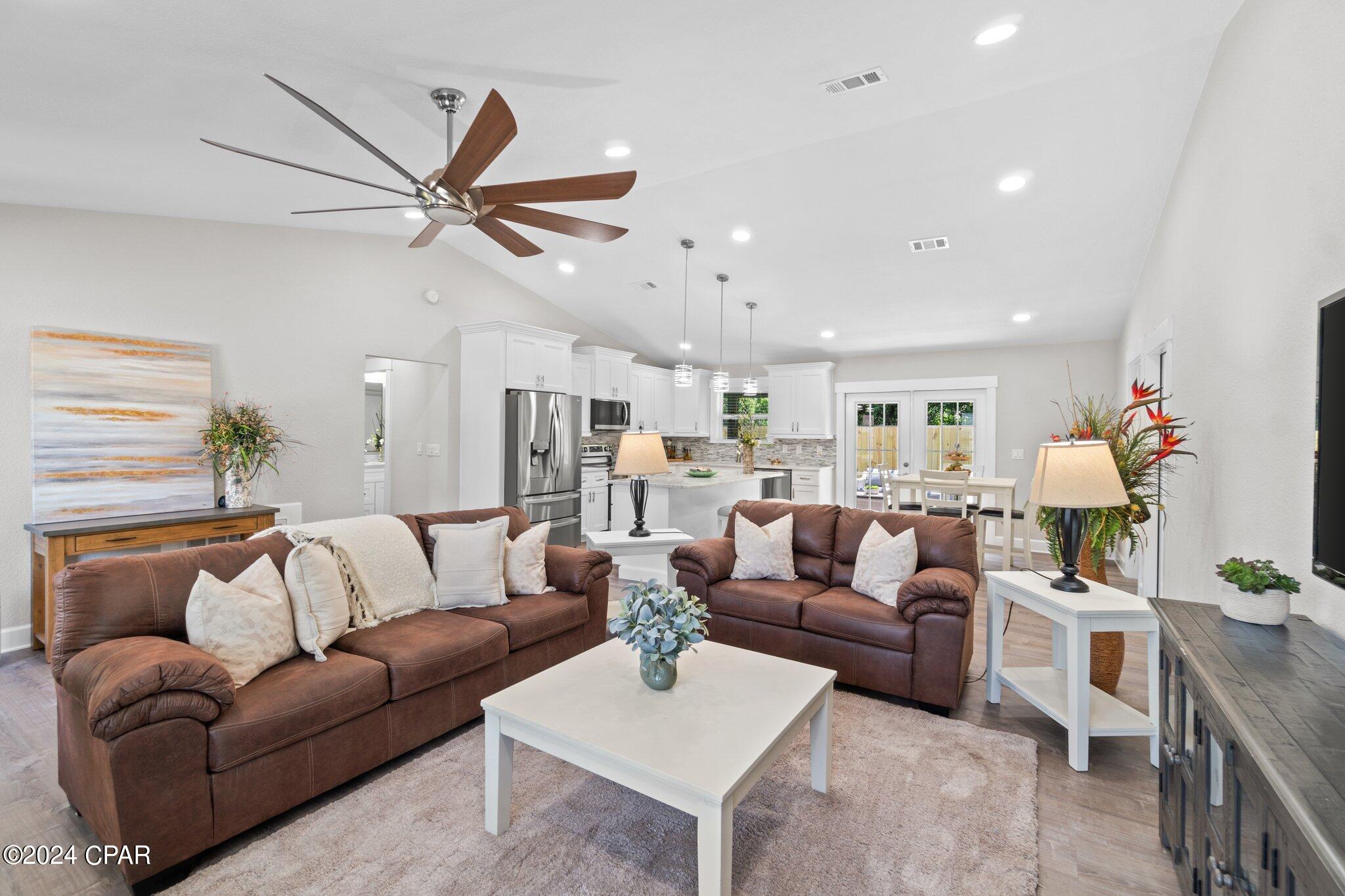 Venetian Villa - Residential