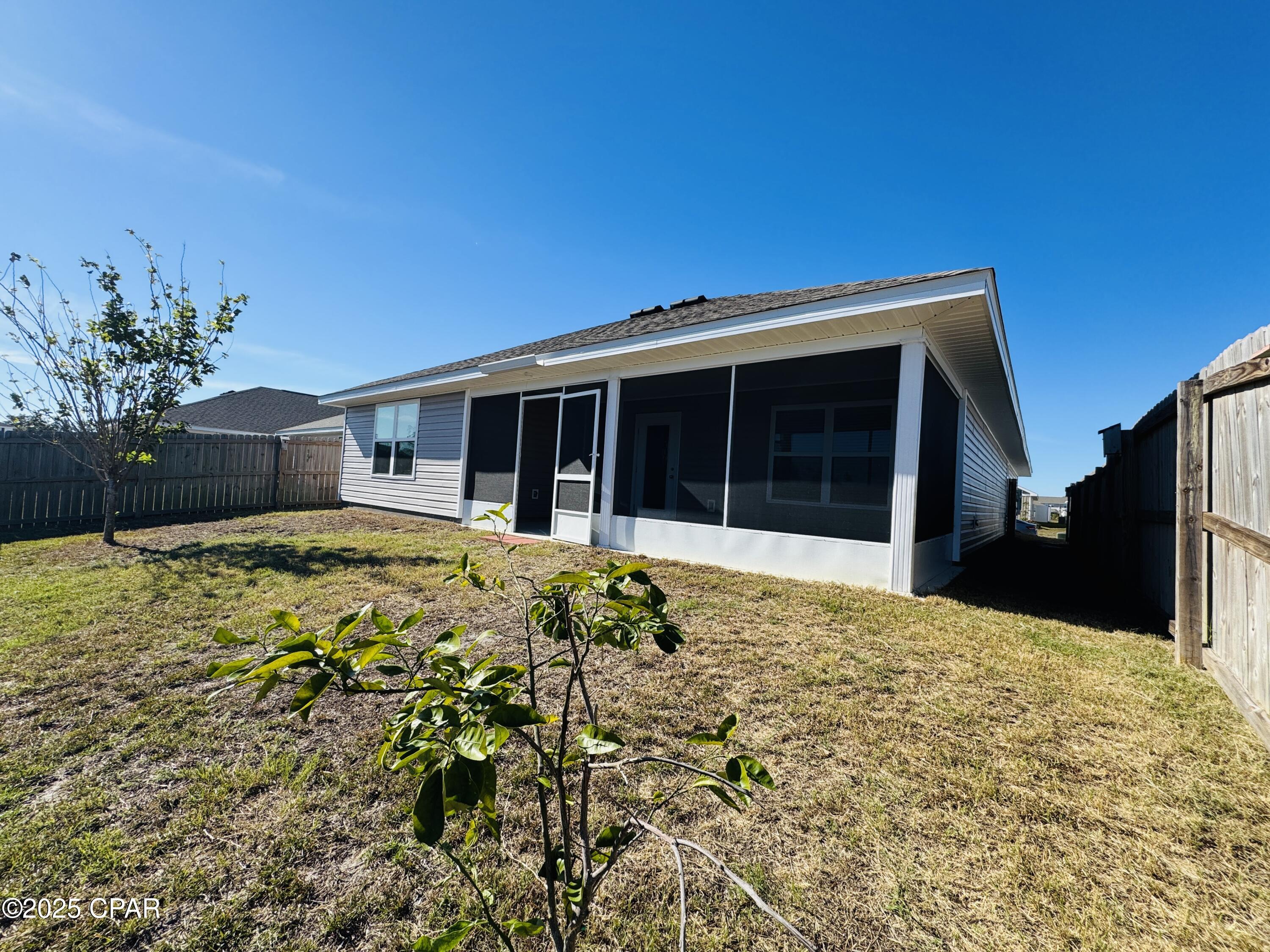 [No Recorded Subdiv] - Residential Lease