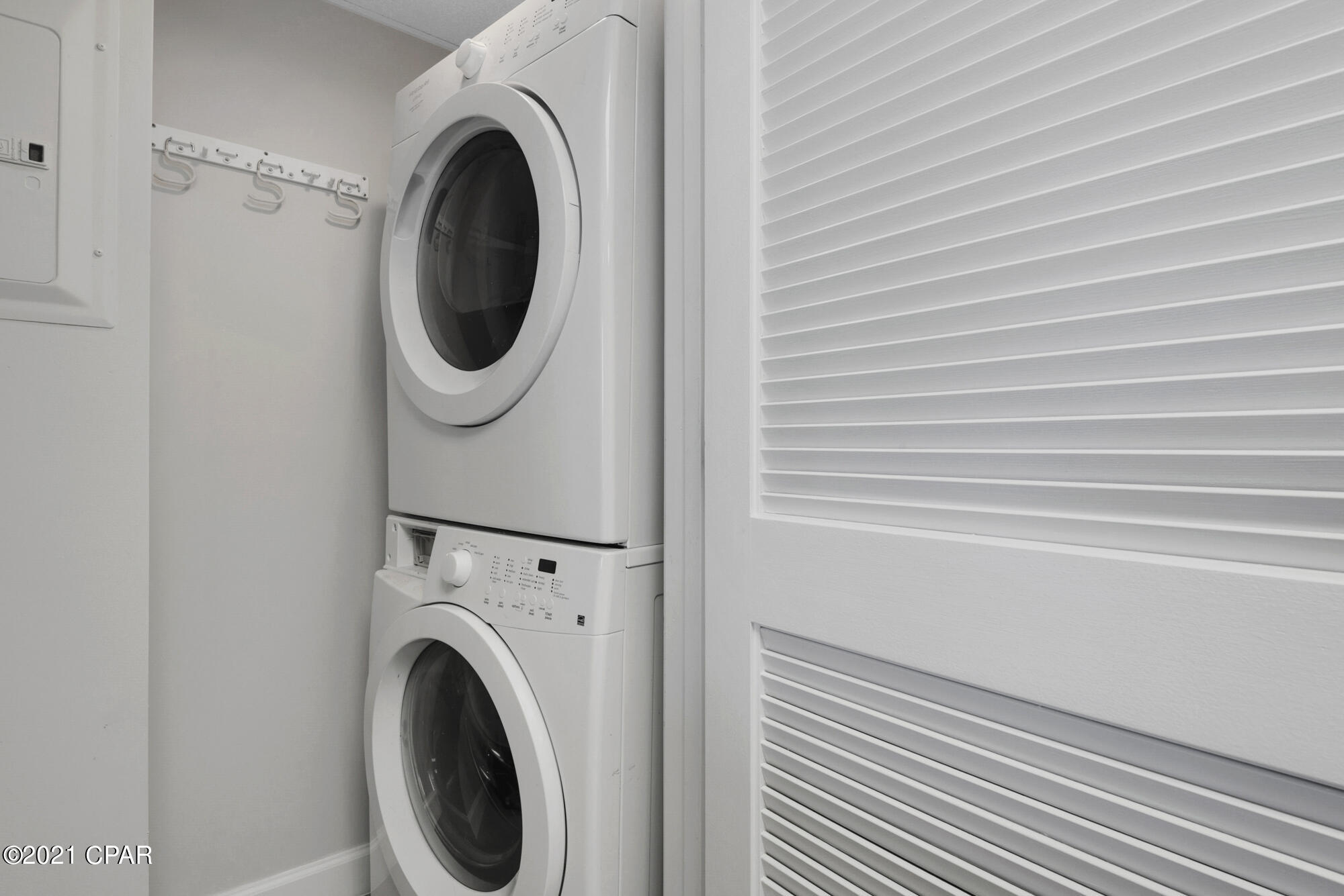 Long Beach Towers IV - Residential