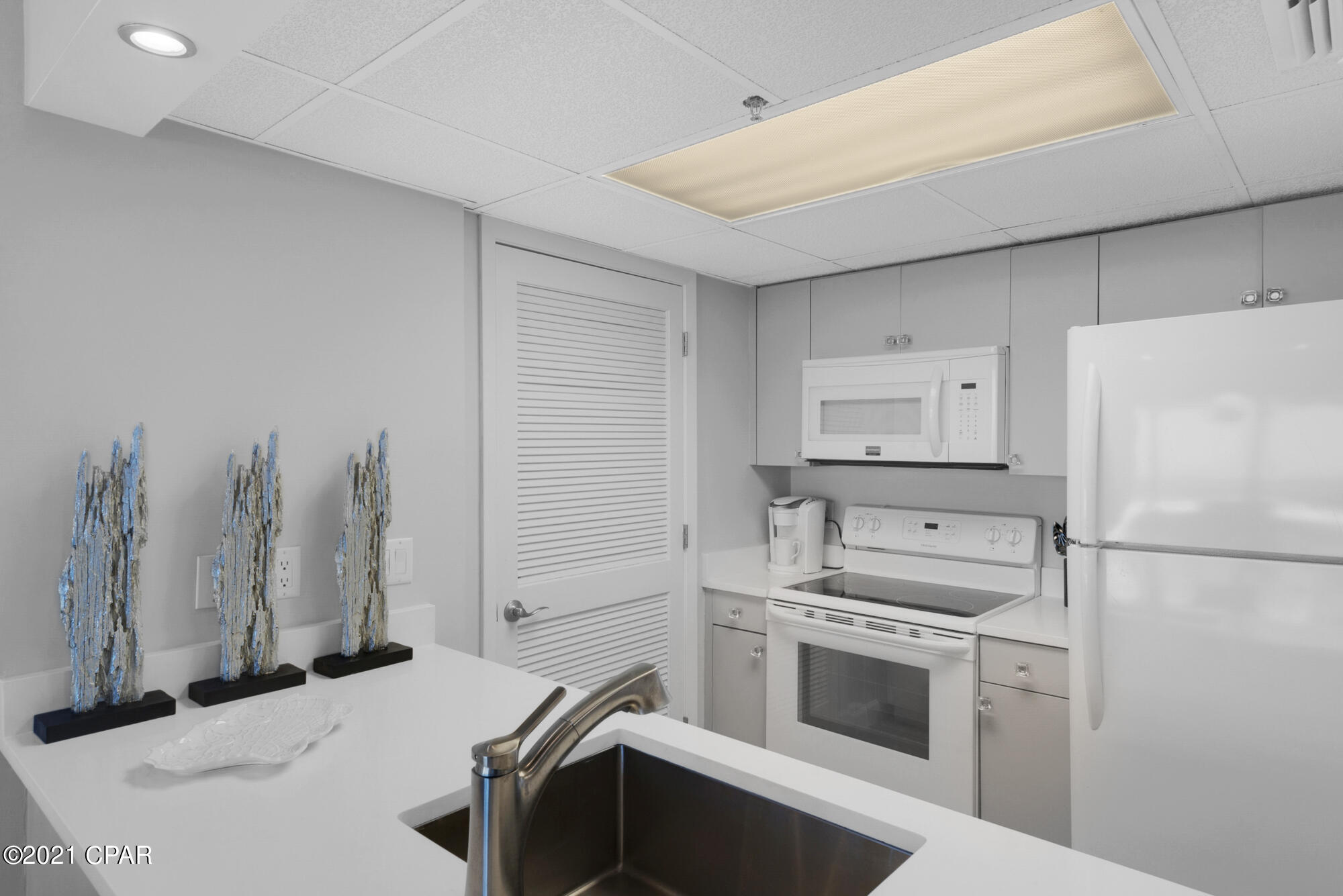 Long Beach Towers IV - Residential