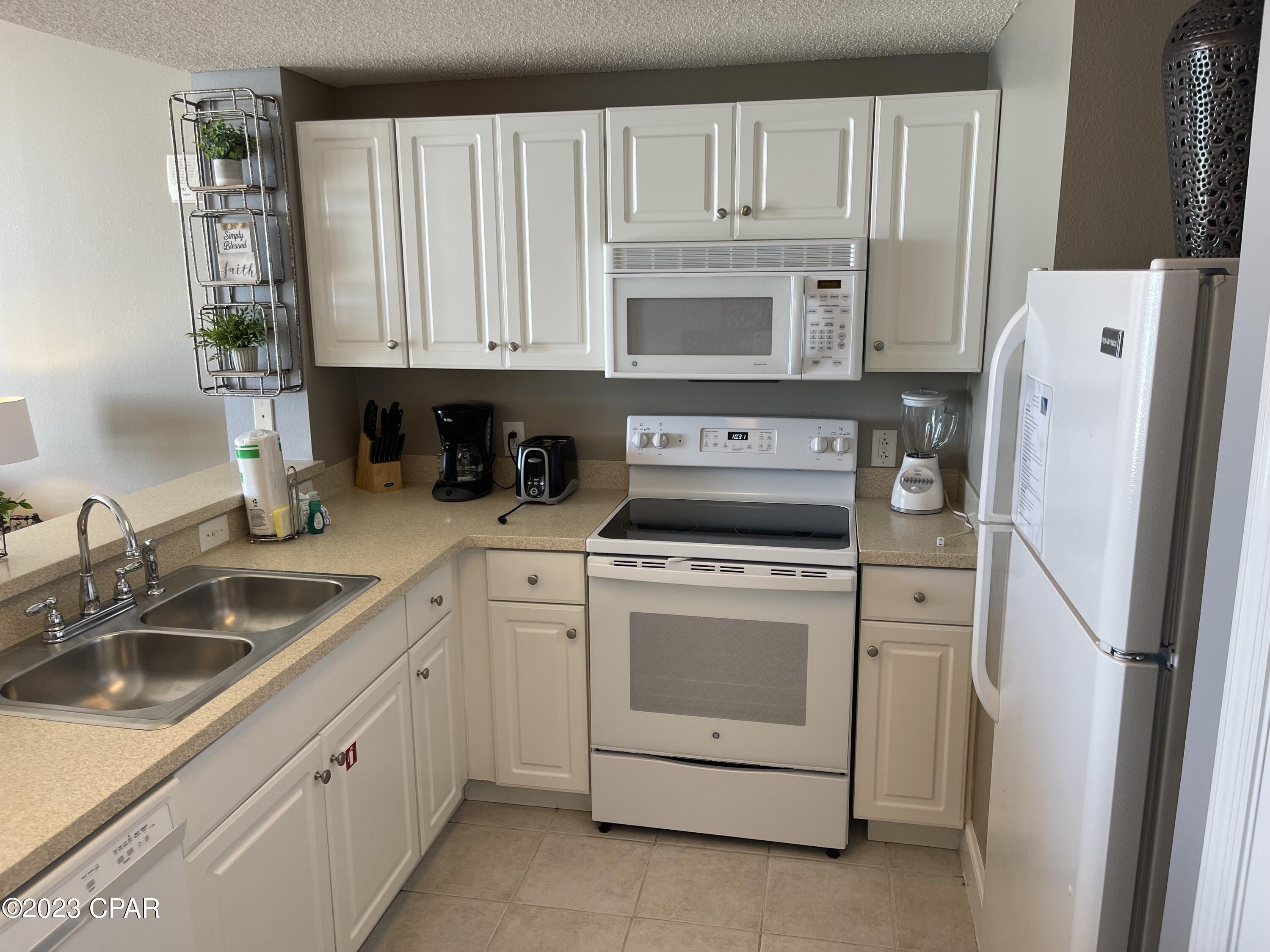 Majestic Beach Tower I - Residential