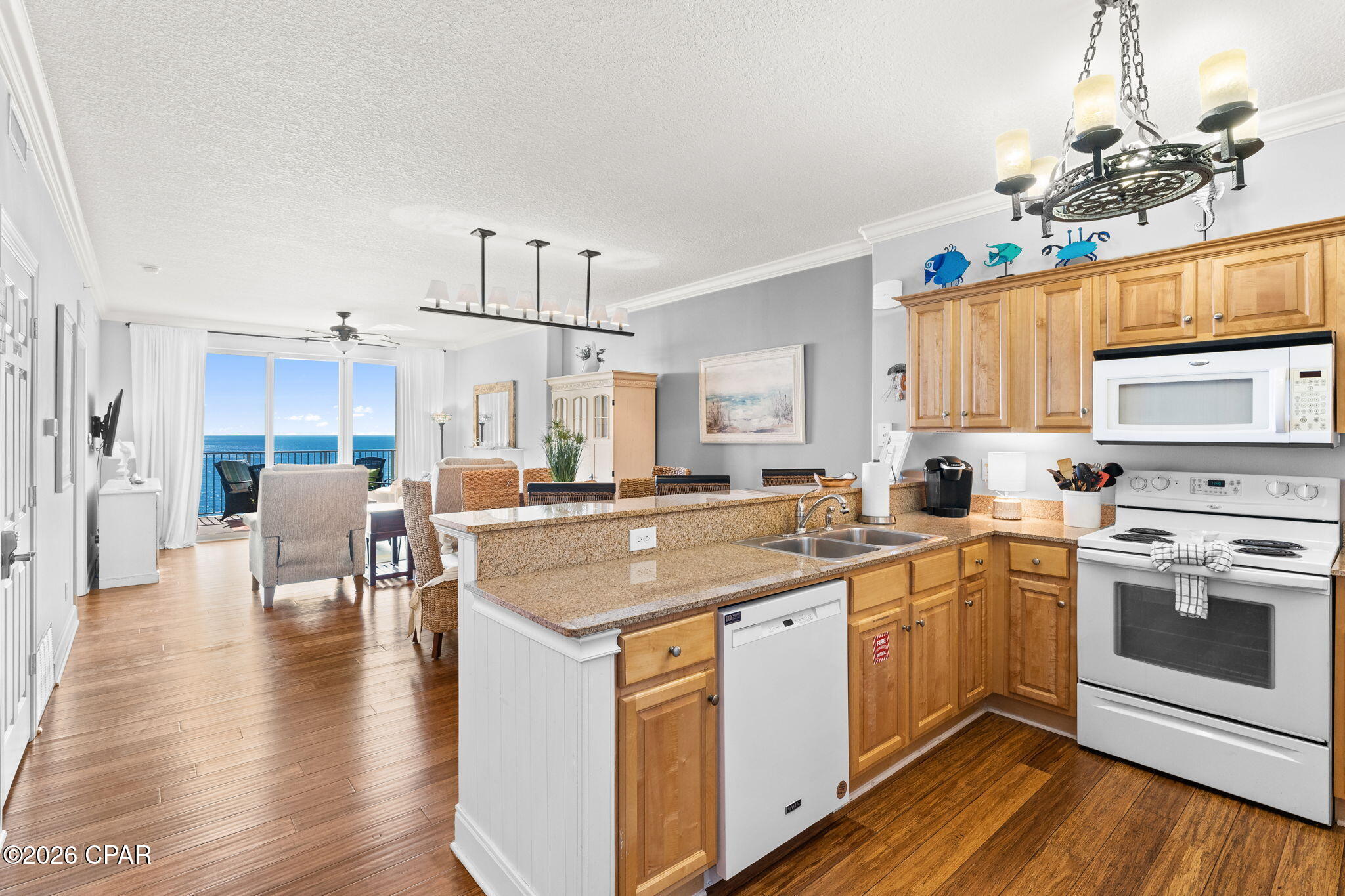 Tropic Winds - Residential