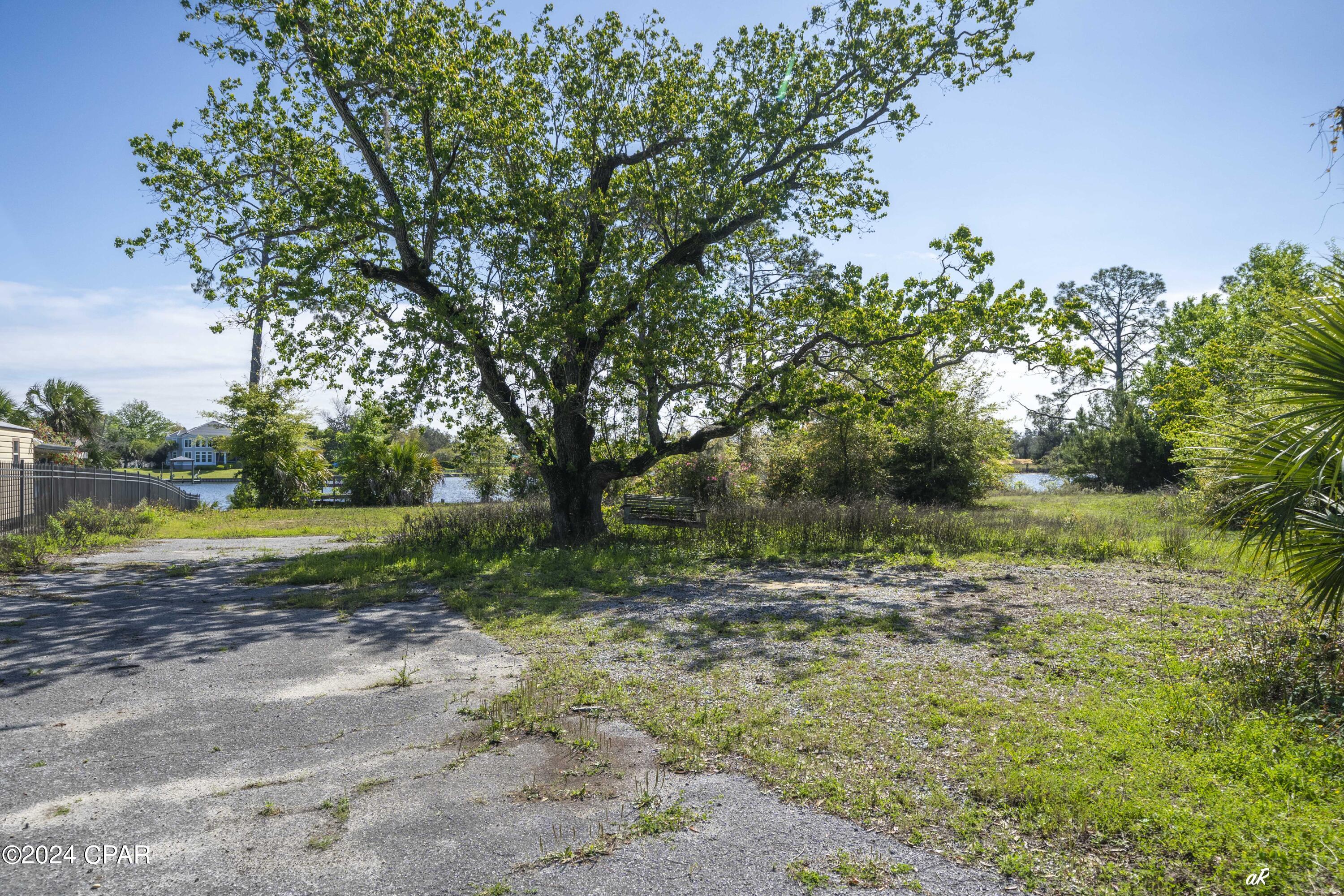 Shoreline Properties#1 - Land