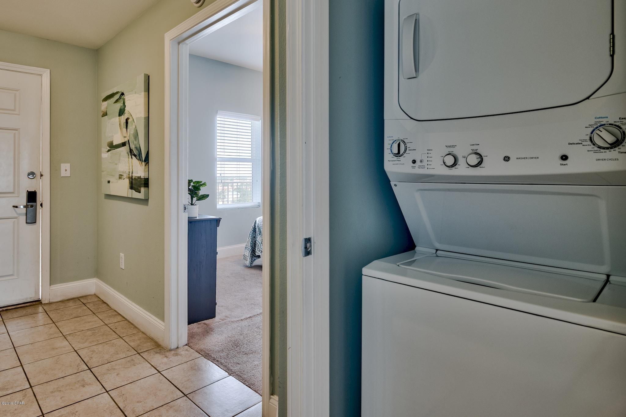 Laketown Wharf - Residential