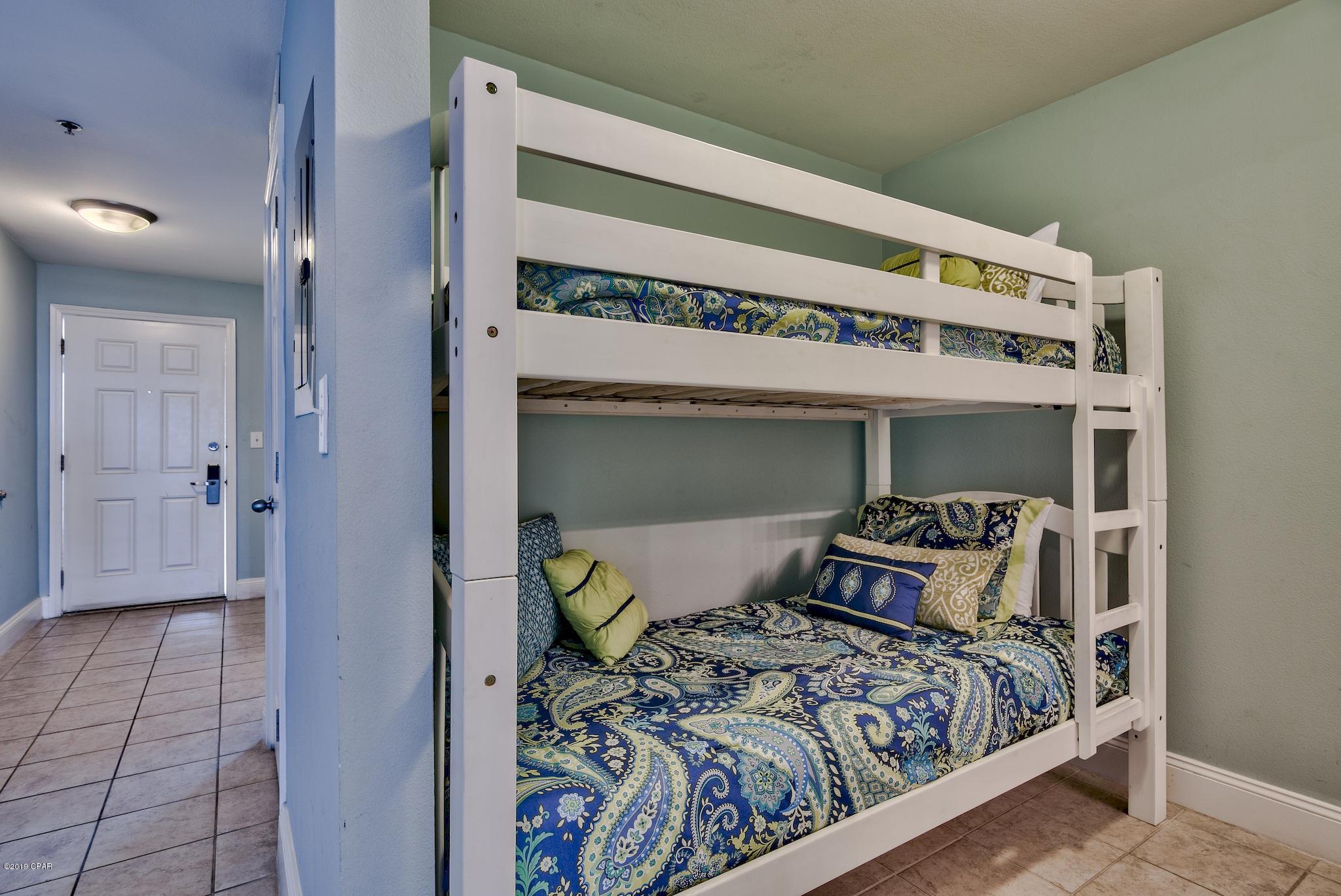 Laketown Wharf - Residential