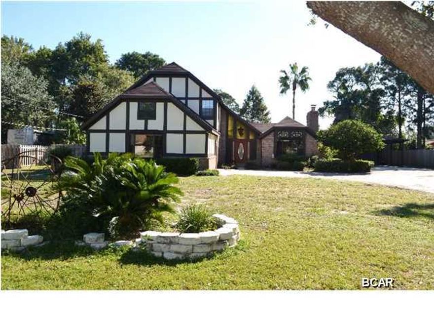 BEAUTIFULLY RENOVATED - MOVE RIGHT IN AND MAKE YOURSELF AT HOME! The interior of this renovated home features 4 large bedrooms + XL bonus room, 3 1/2 bathrooms, over 4,300 SF, 3 living rooms, 2 dining areas, a modern style kitchen, beautiful window features, great storage space and ample natural light. The formal living room has a wood burning fireplace, a decorative bay window, walnut hardwood floors and is located on the other side of the foyer from the 15x11 formal dining room with built-in buffet and china cabinet. Across from the formal dining room is the 1/2 bath for guests and convenience. The kitchen boasts granite counter tops, custom hardwood cabinets, decorative tile back splashes, stainless steel appliances, built-in pantry space + two pantry closets and