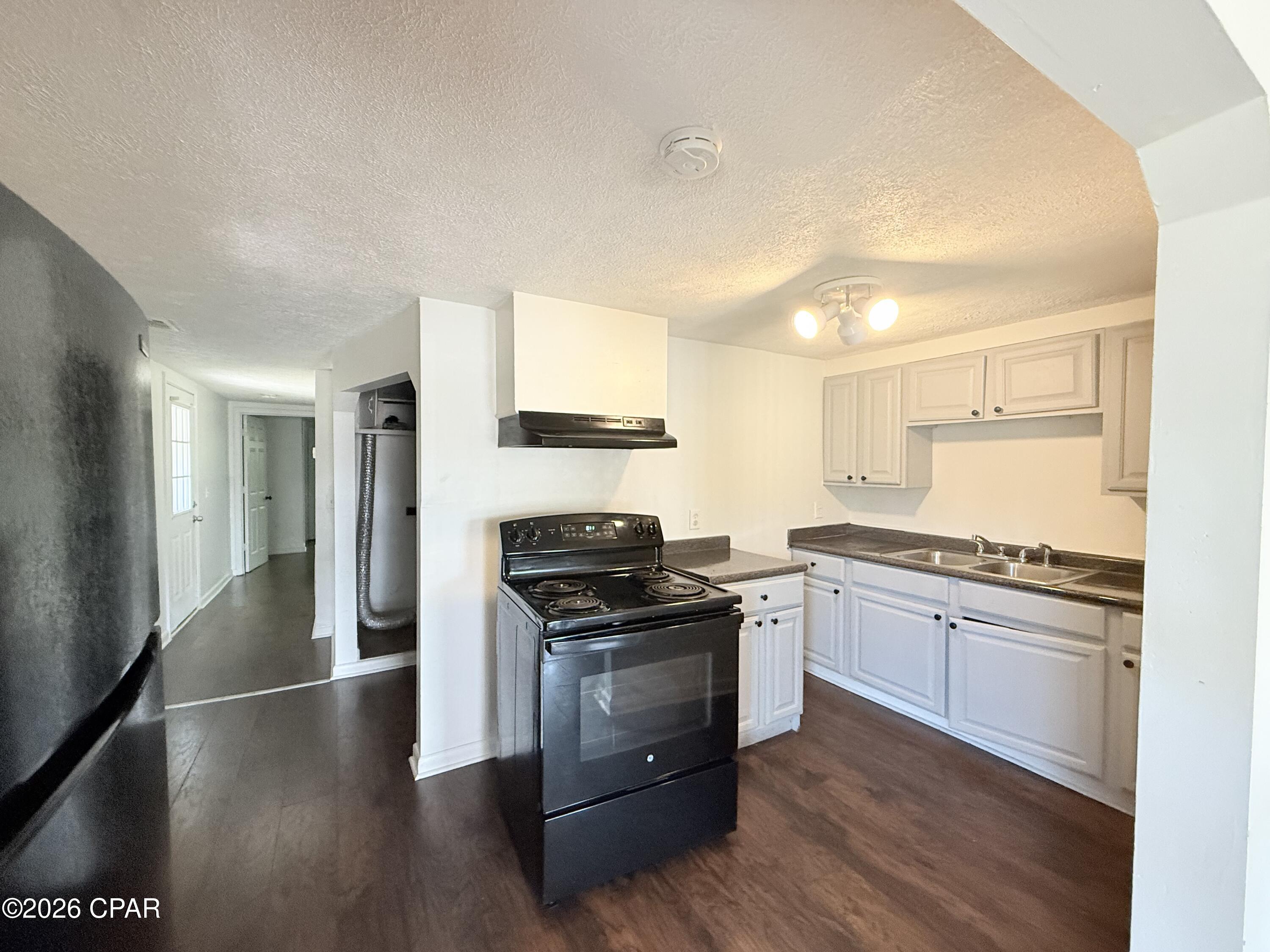 [No Recorded Subdiv] - Residential Lease