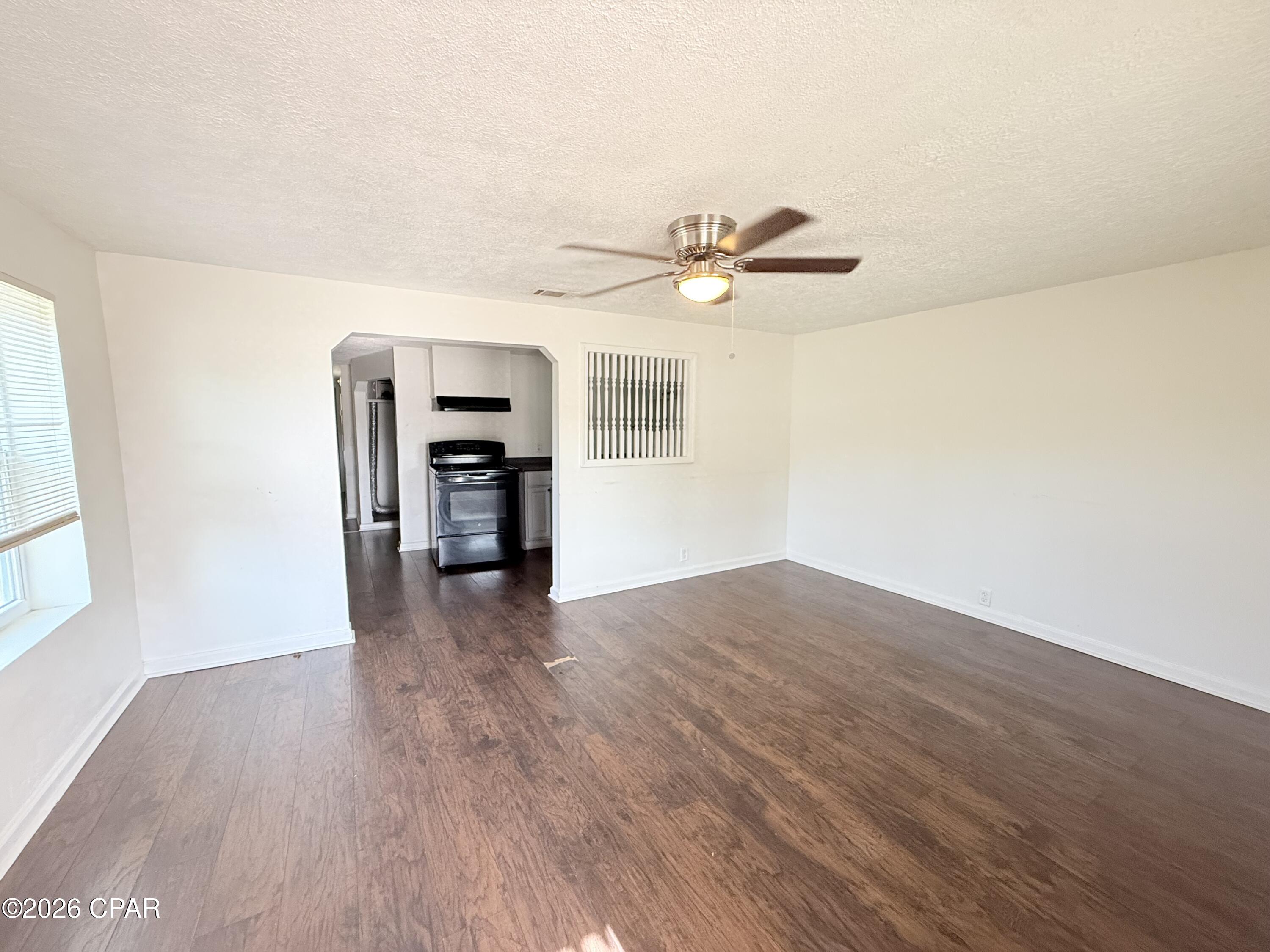 [No Recorded Subdiv] - Residential Lease