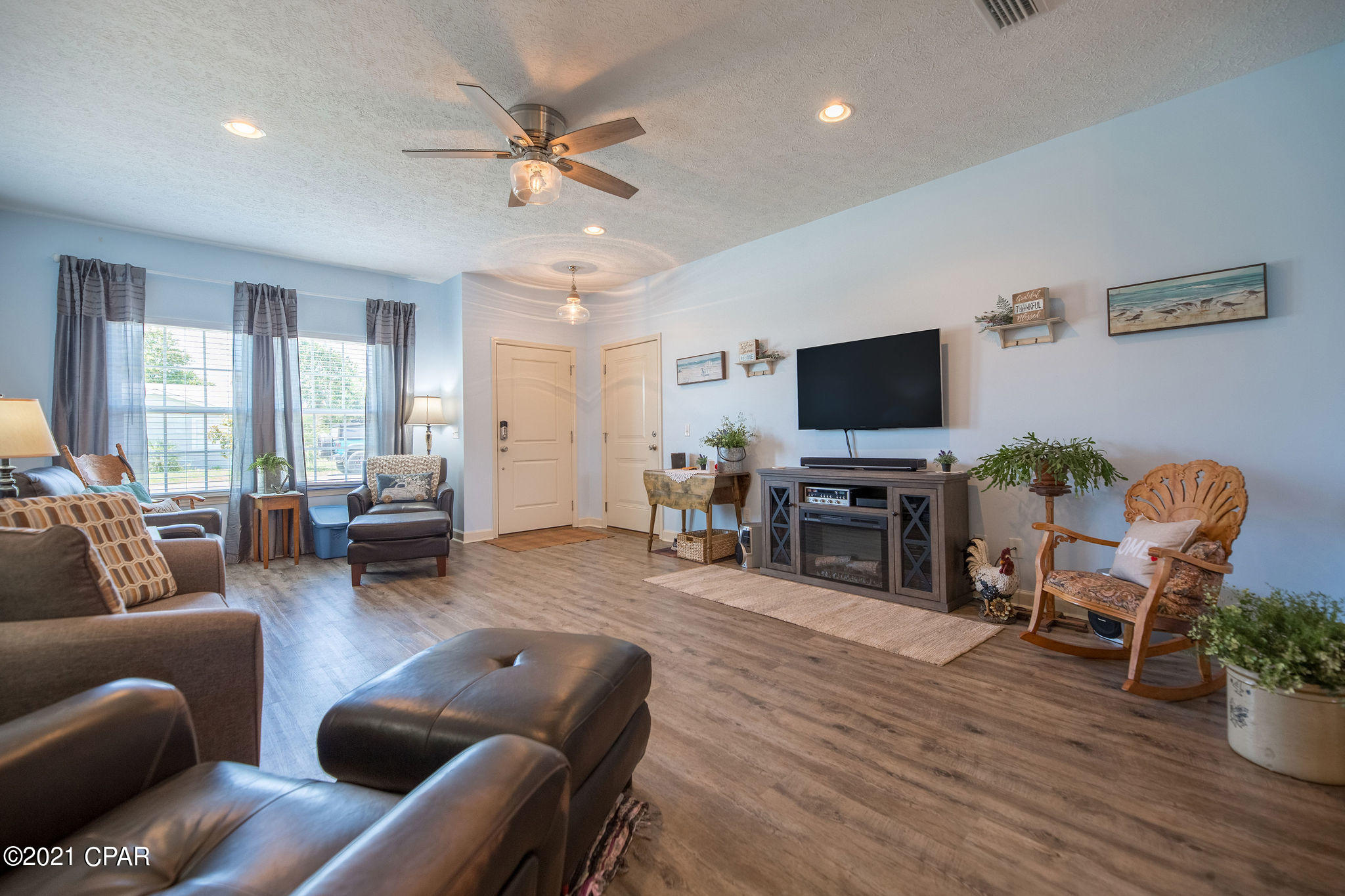 Gardenia Beach - Residential