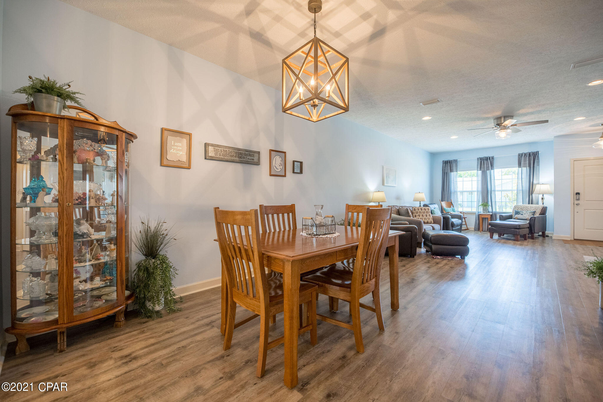 Gardenia Beach - Residential