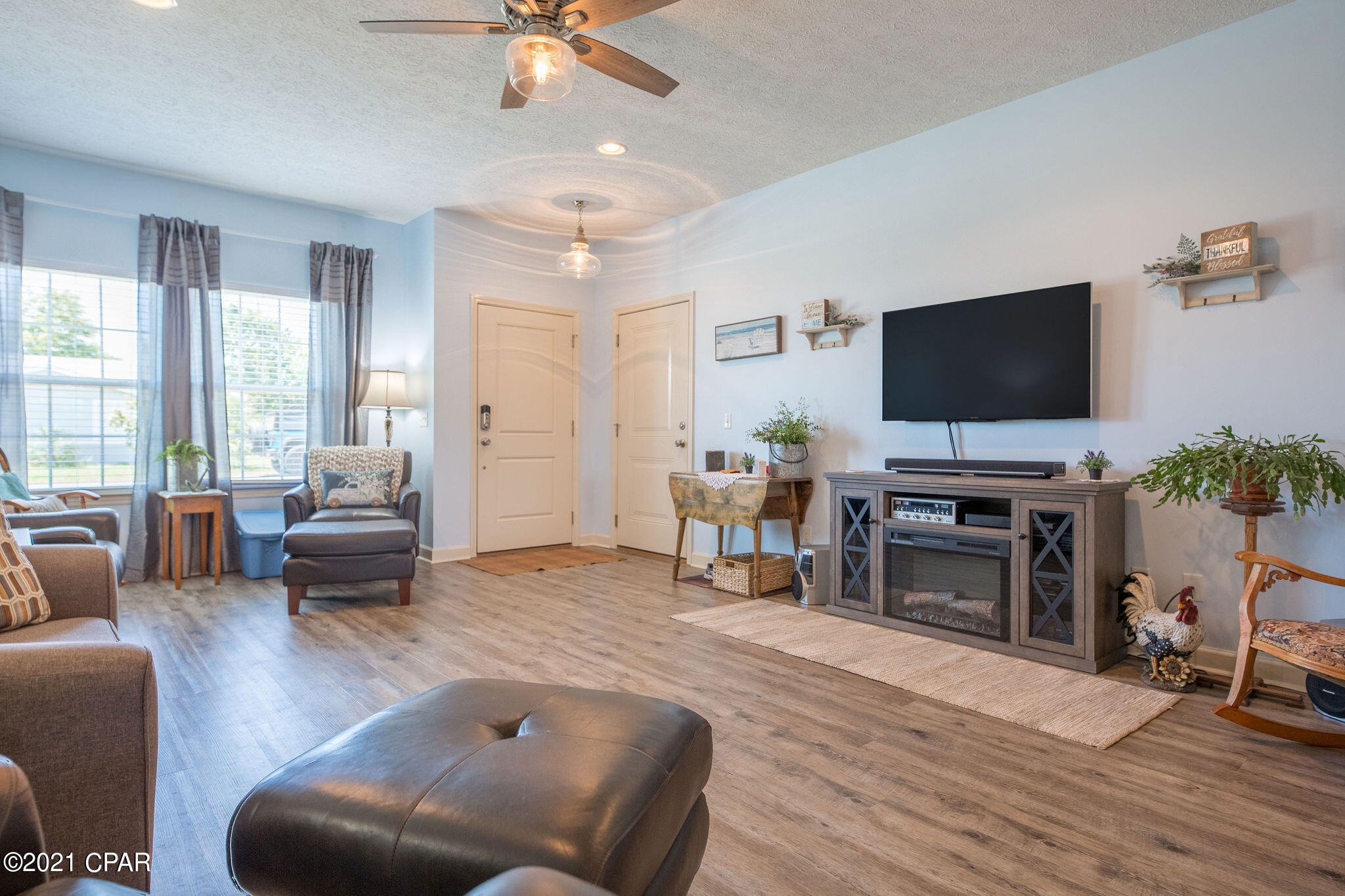 Gardenia Beach - Residential