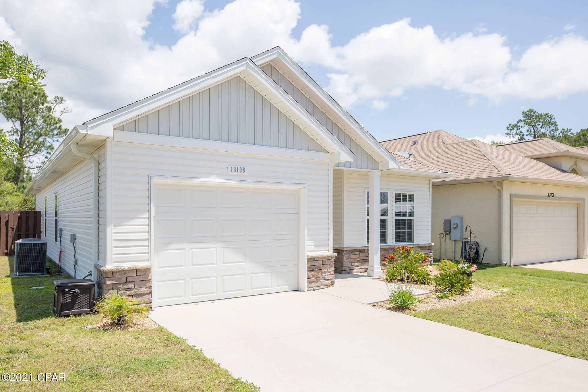 Gardenia Beach - Residential