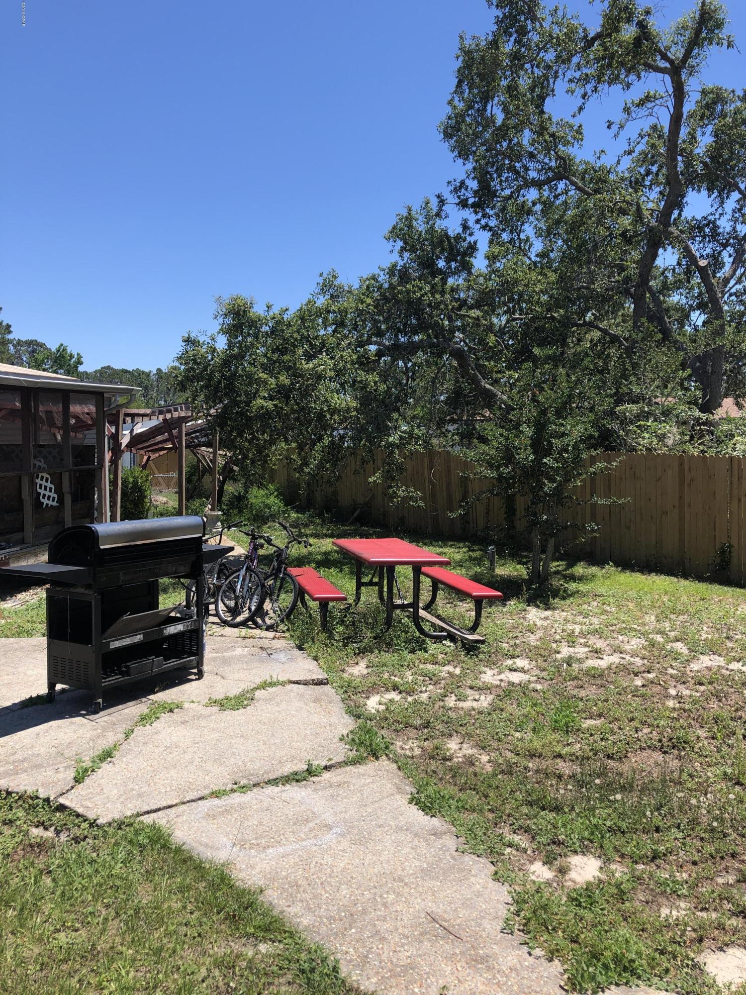North Lagoon Oaks - Residential