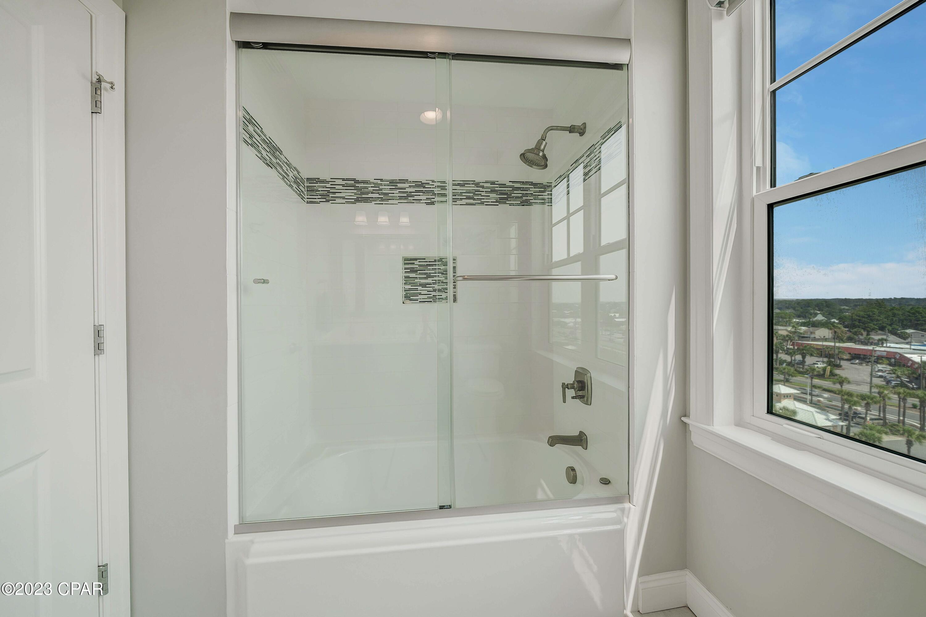 En Soleil Condo - Residential