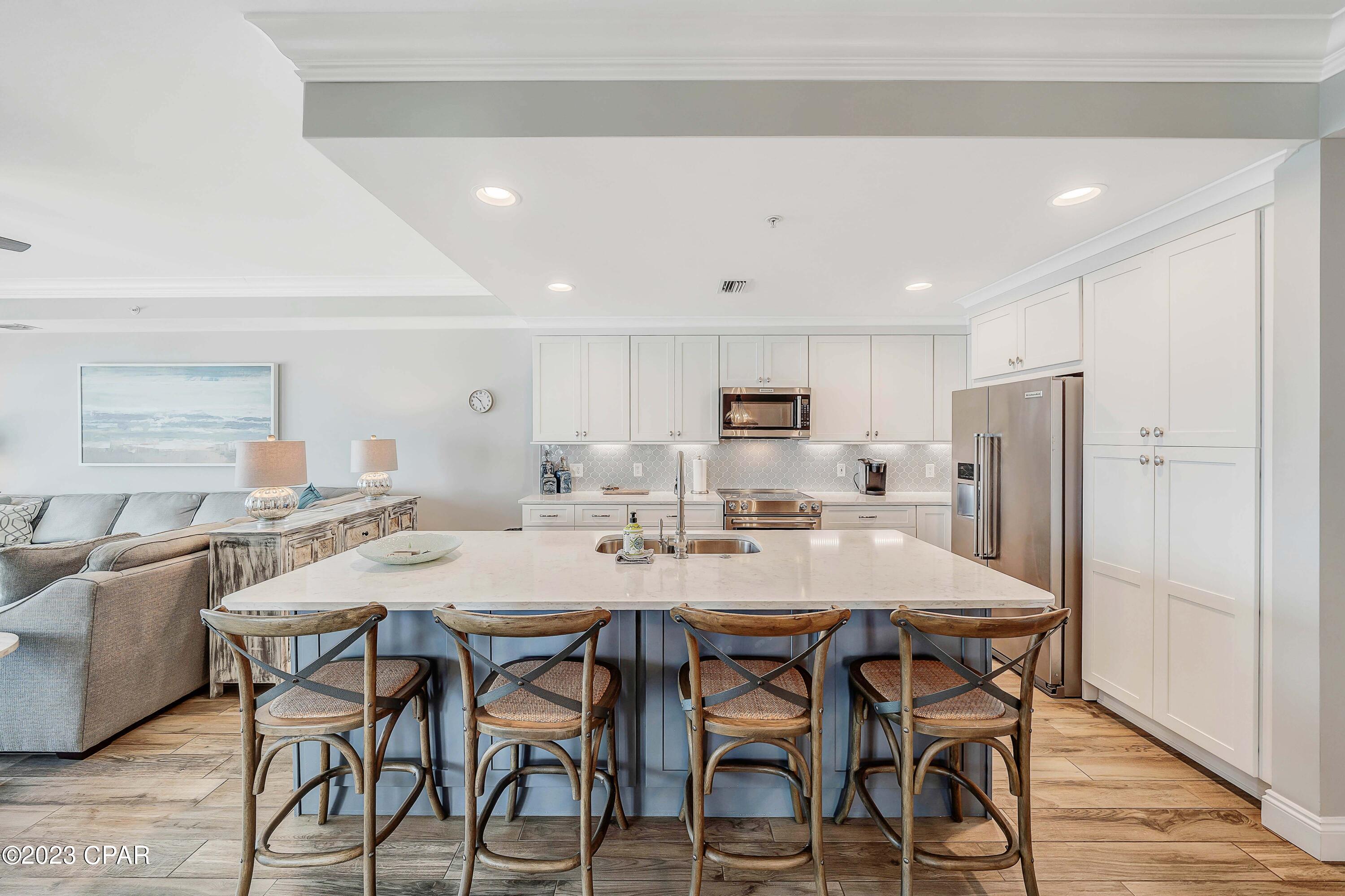 En Soleil Condo - Residential