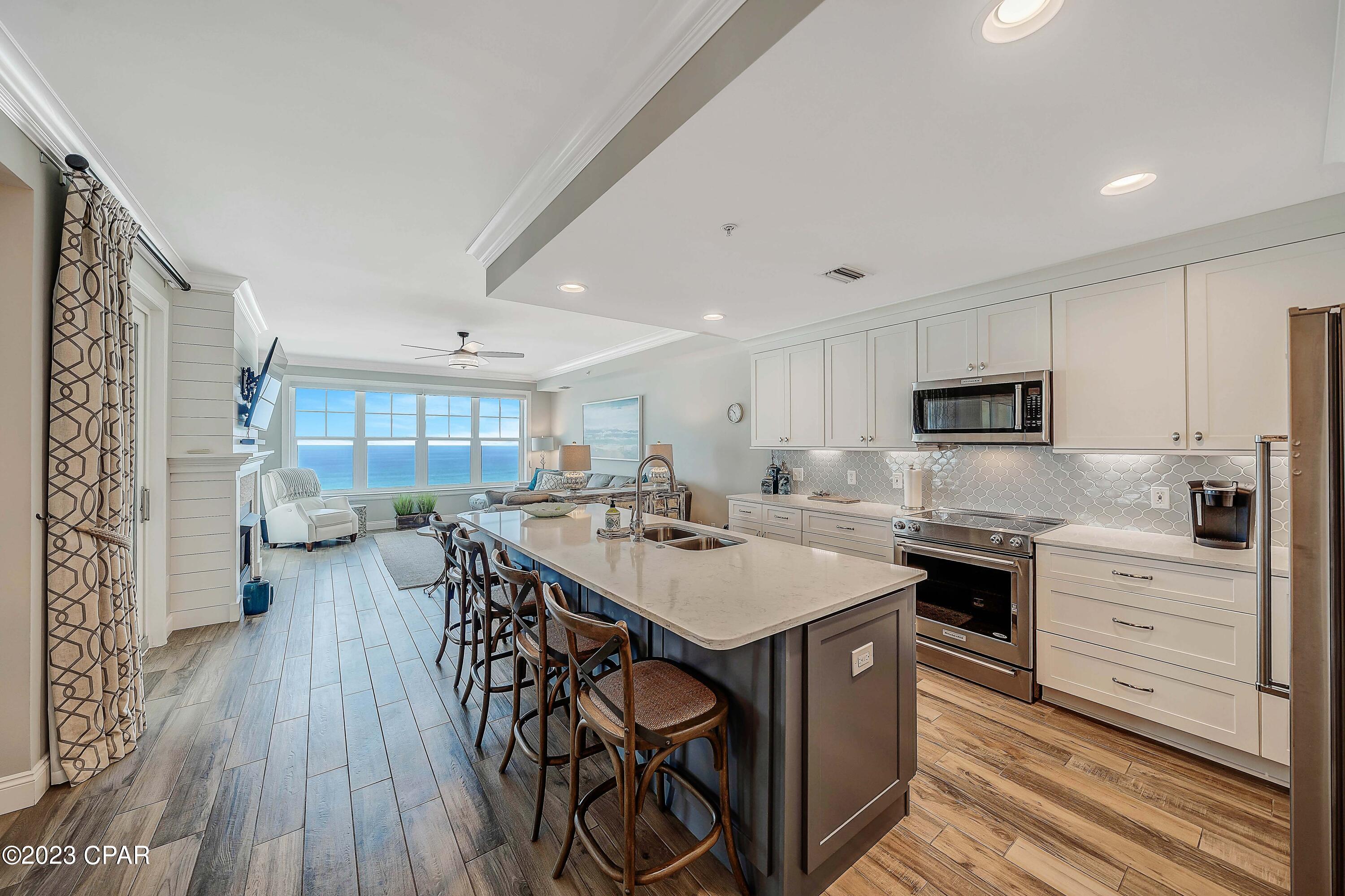 En Soleil Condo - Residential