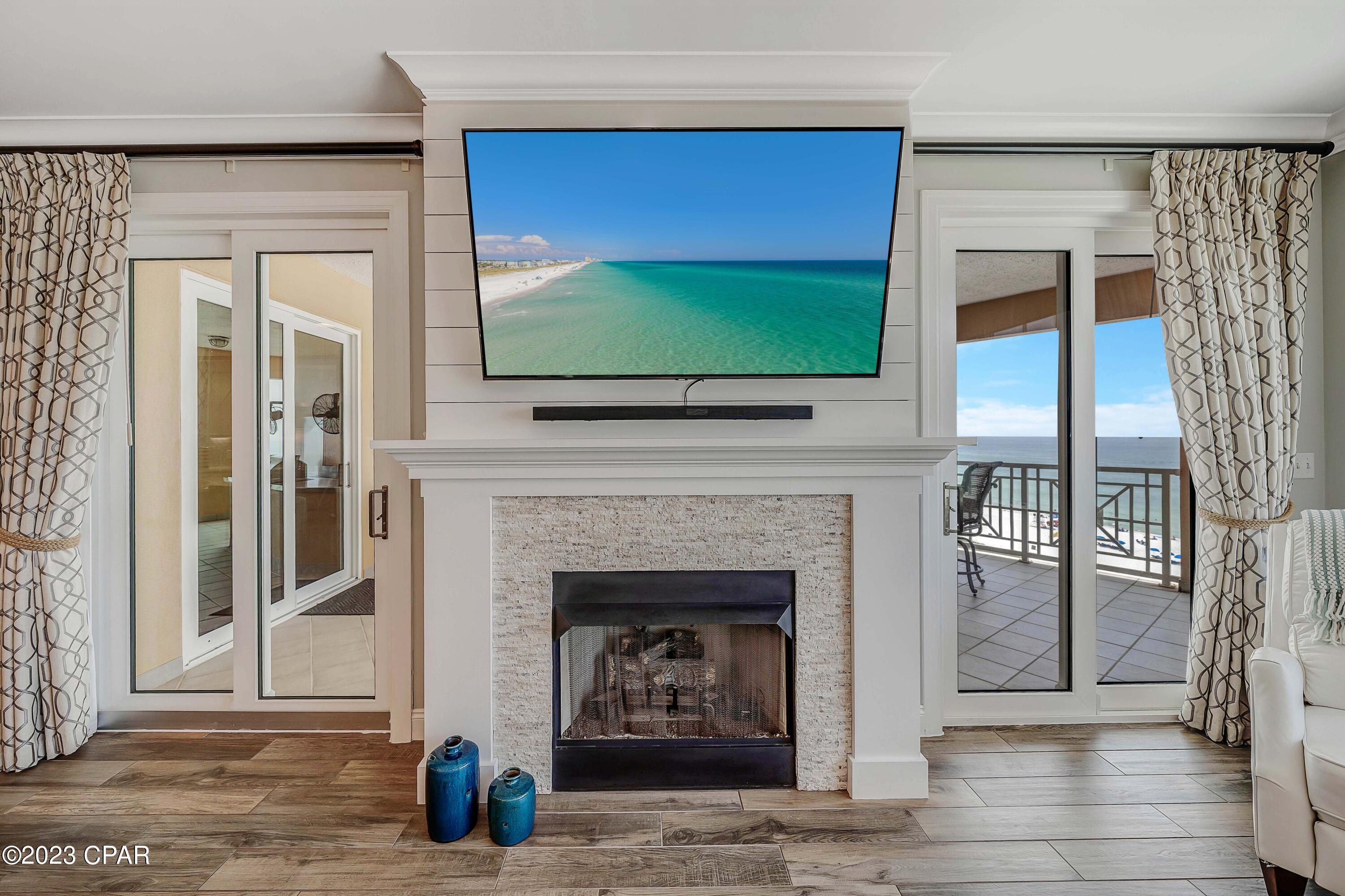 En Soleil Condo - Residential