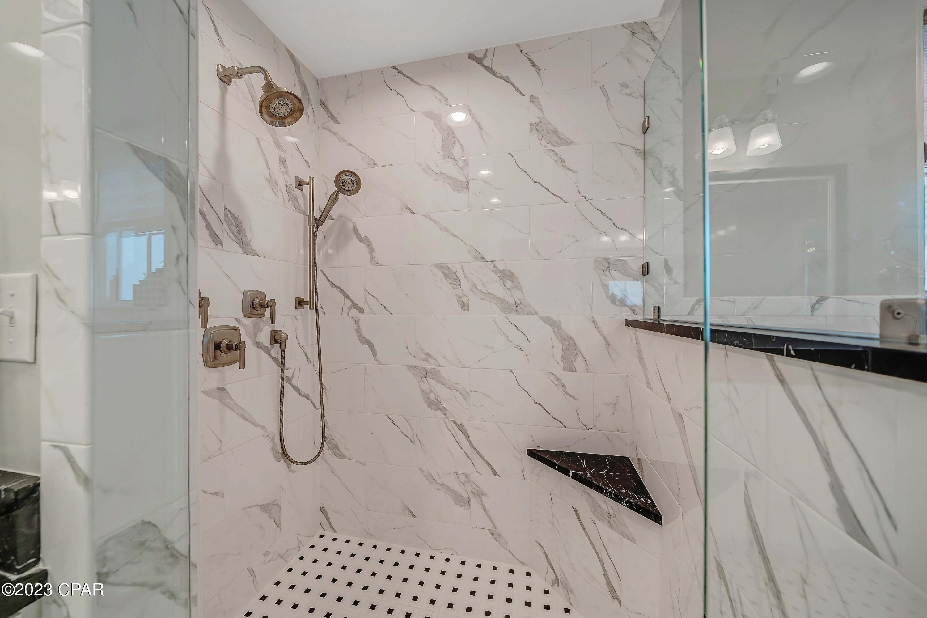 En Soleil Condo - Residential