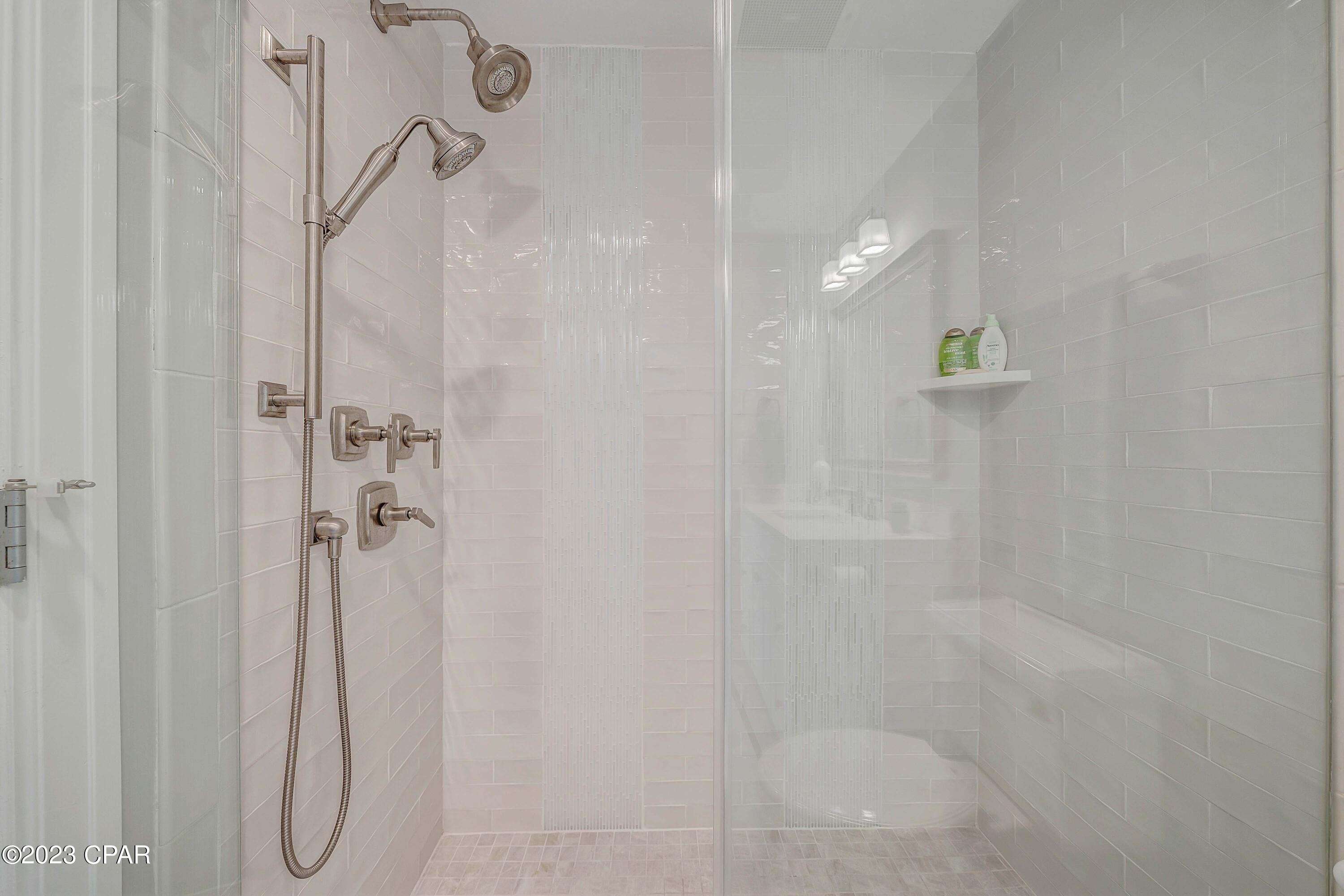 En Soleil Condo - Residential