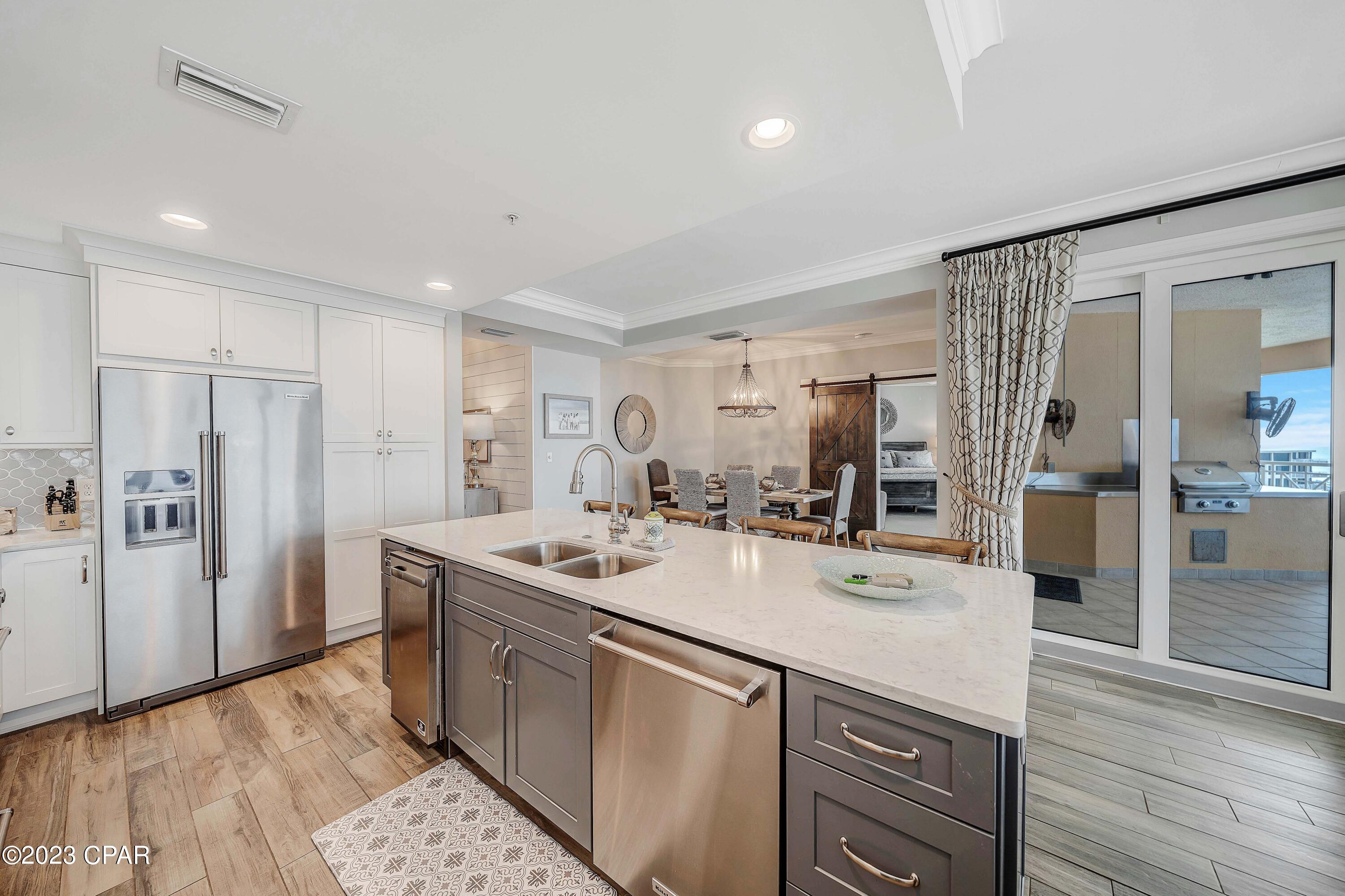 En Soleil Condo - Residential