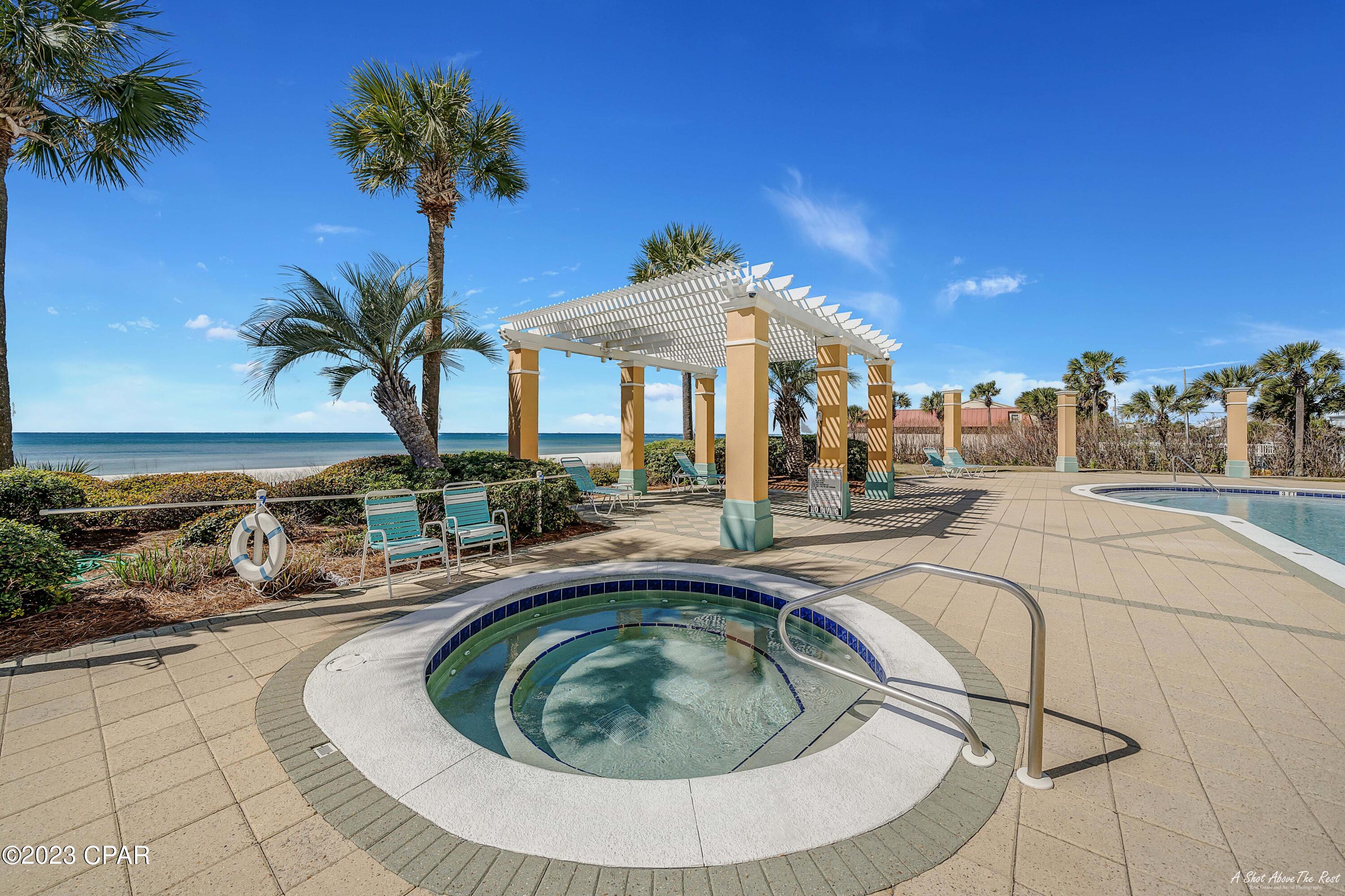 En Soleil Condo - Residential