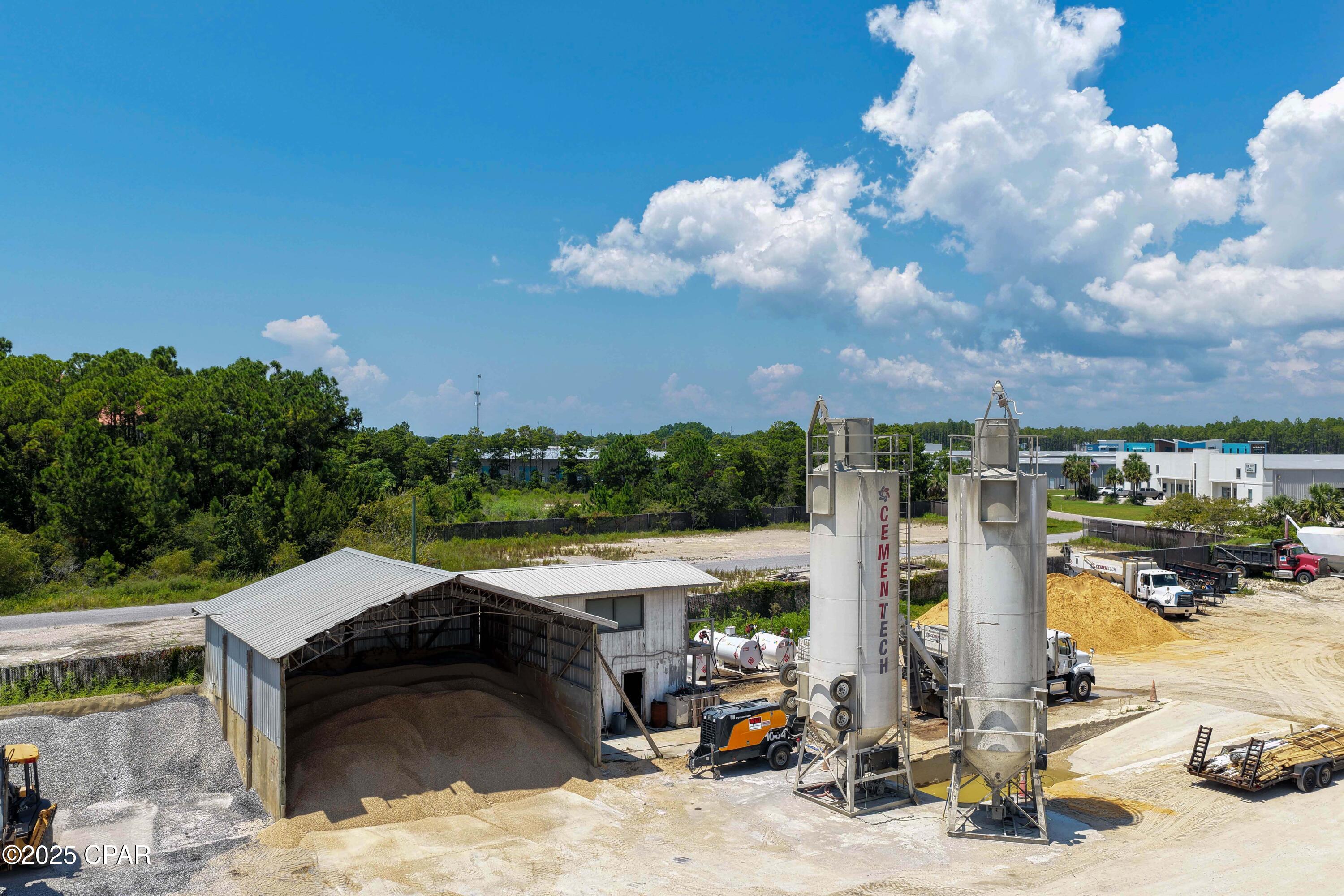 Beach Commerce Park - Commercial Sale