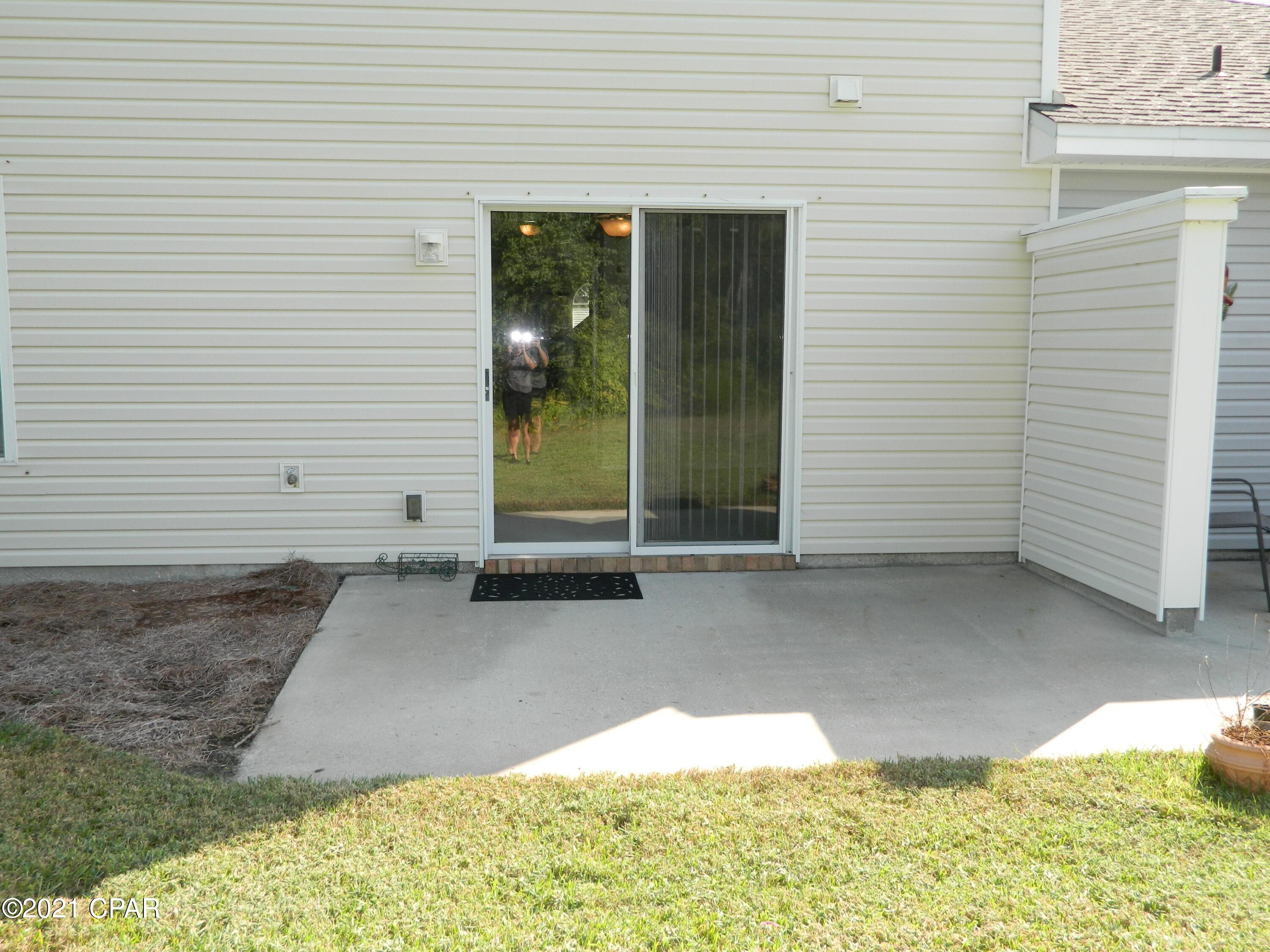 Palmetto Trace Phase 1 - Residential Lease