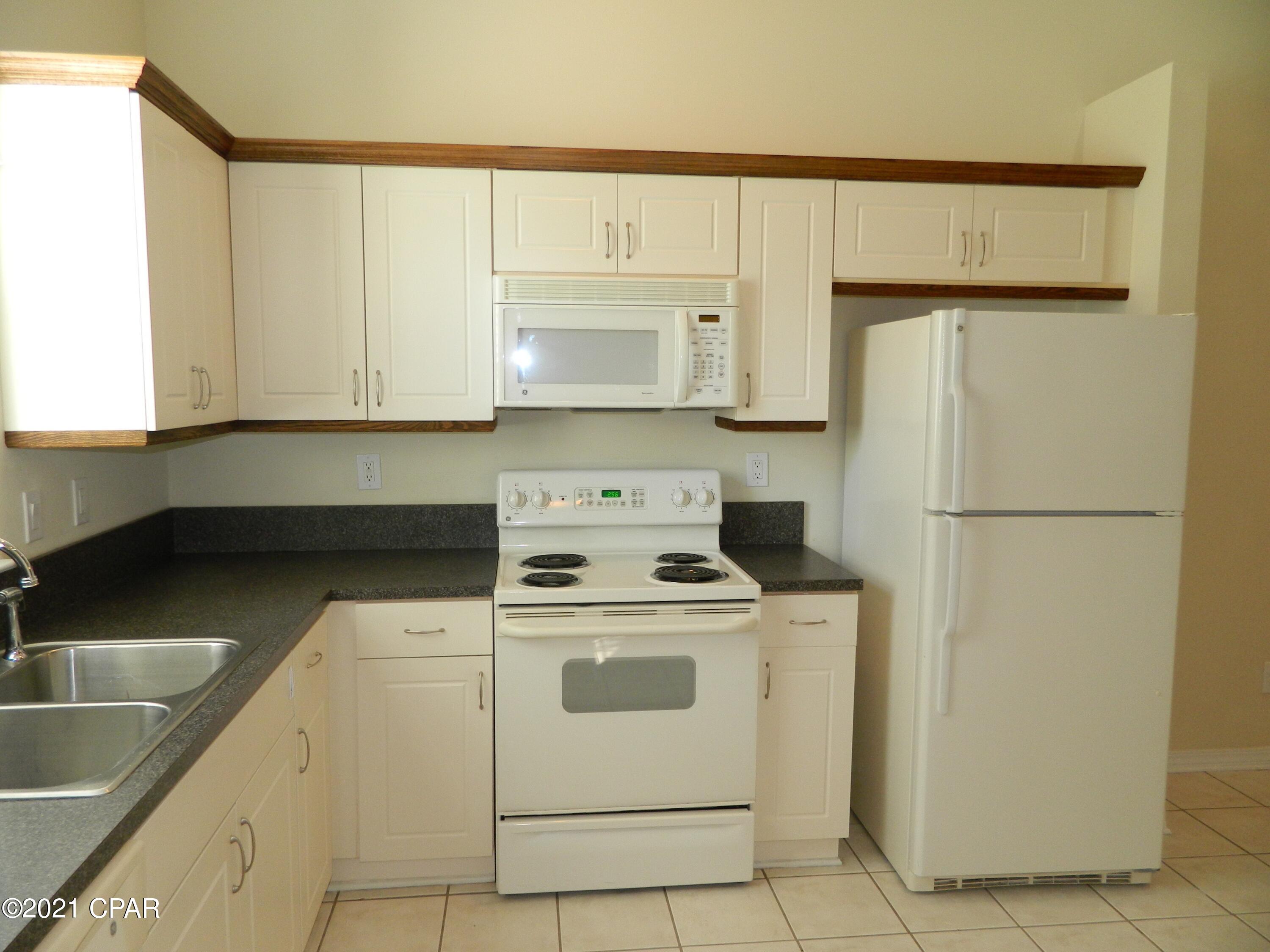 Palmetto Trace Phase 1 - Residential Lease