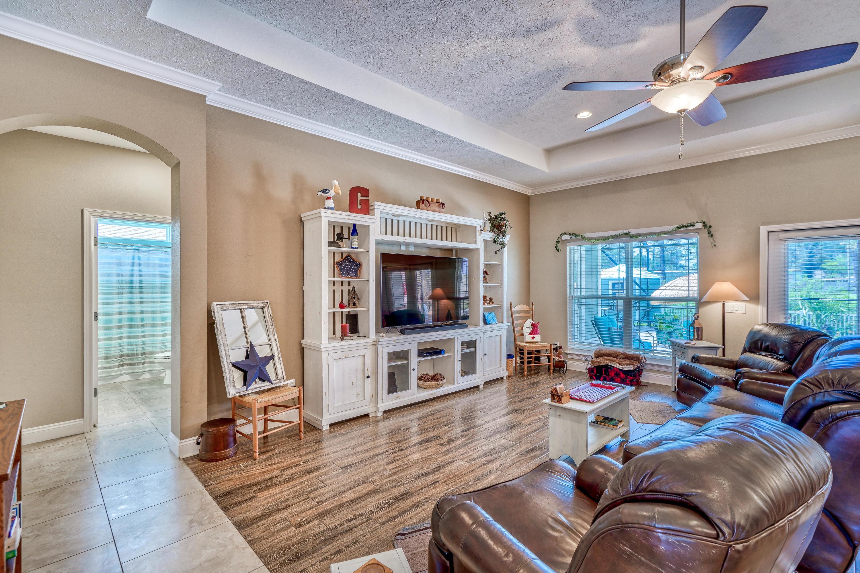 Colony Club - Residential