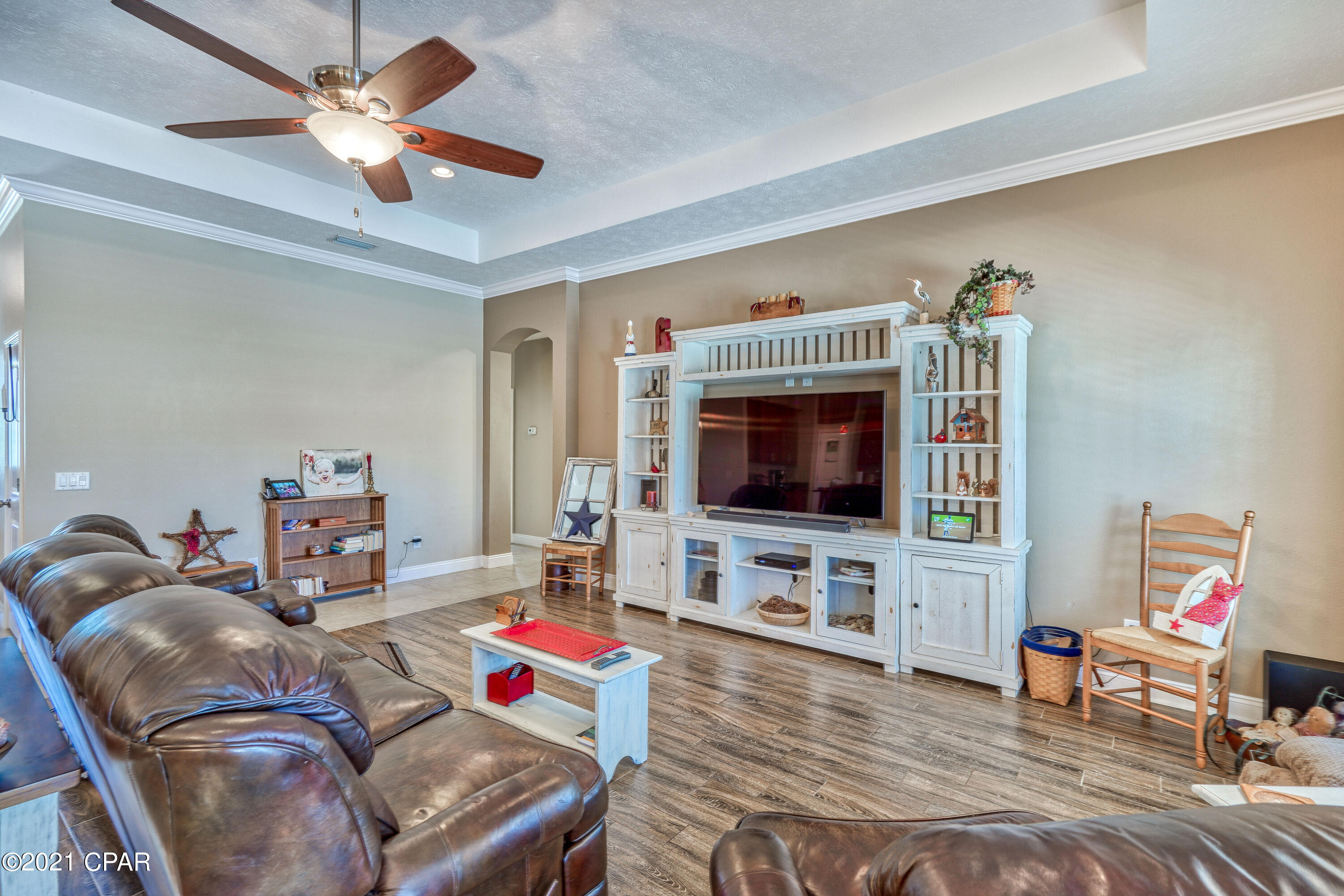 Colony Club - Residential